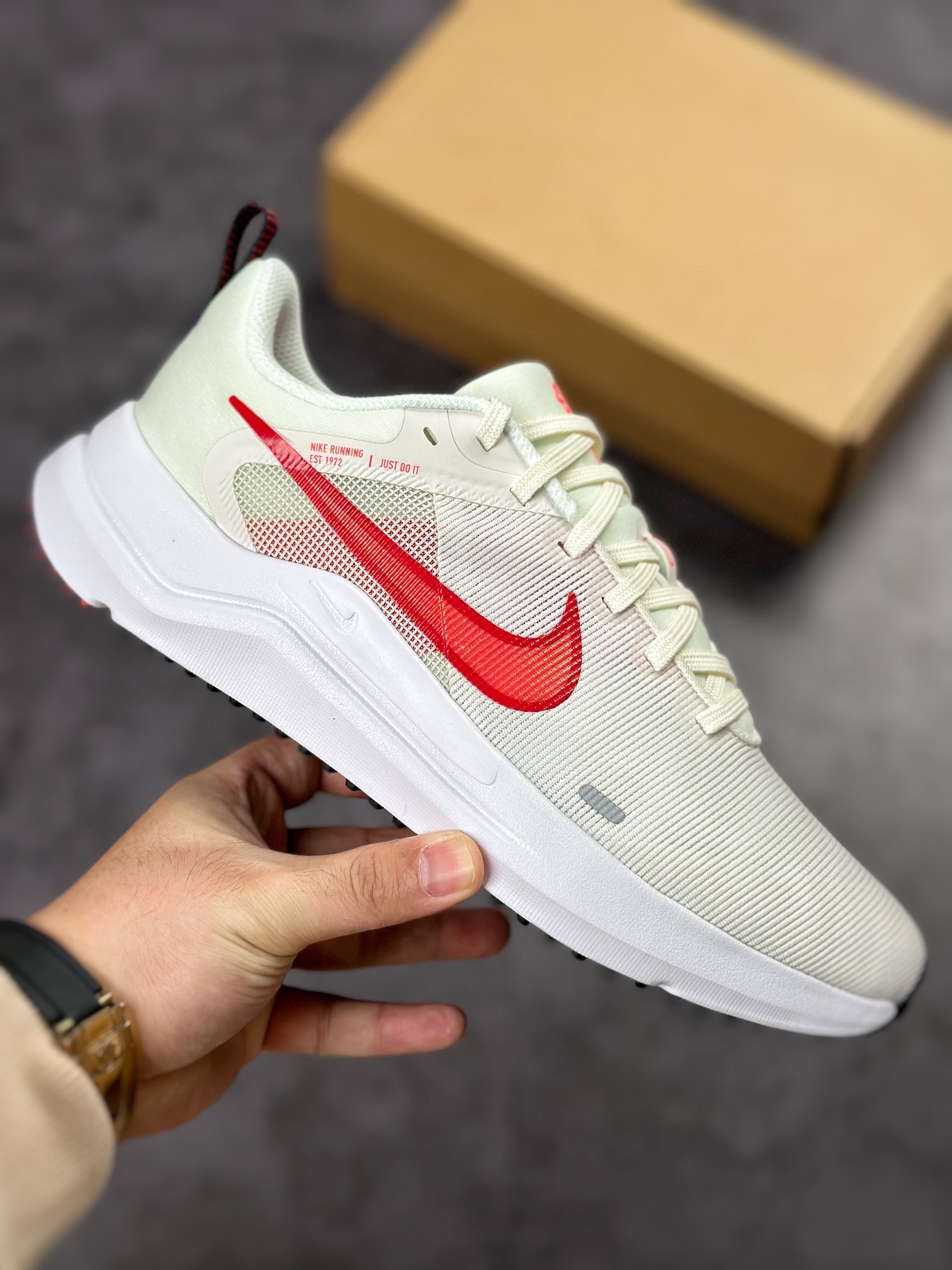 160 NIKe Downshifter 12 网面超轻透气跑步鞋 DD9294-004