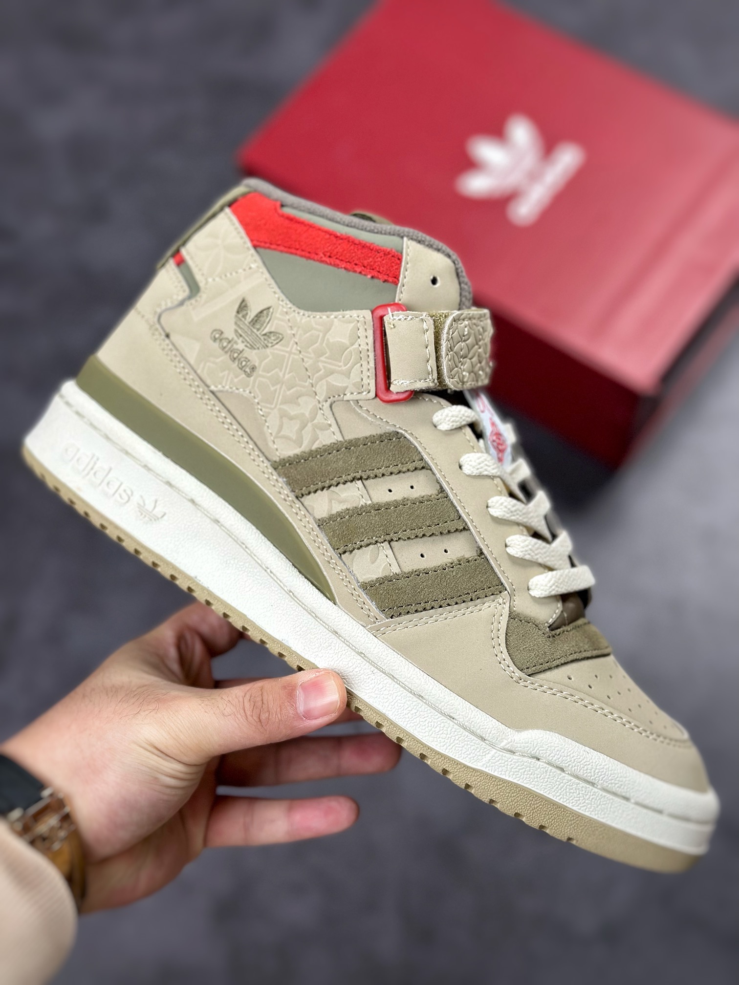 Overseas channel version original box original label Adidas Forum MID clover high top GY1807