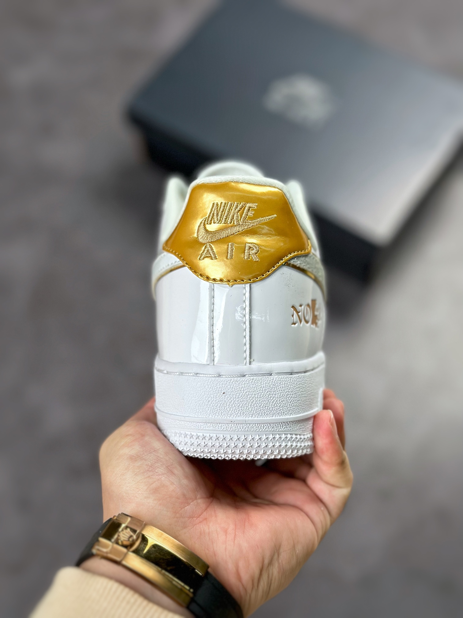 210 Nike Air Force 1 Low 07 漆皮白金 DZ5425-100