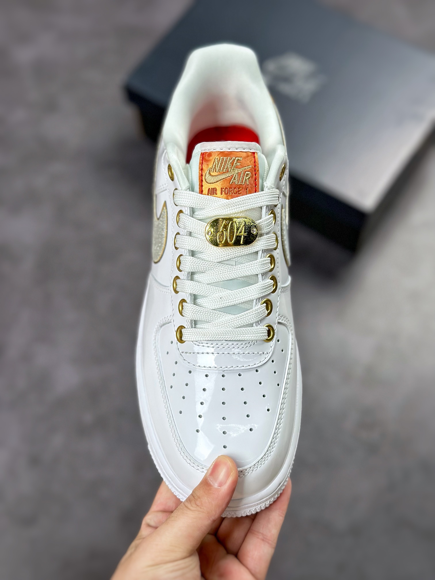 210 Nike Air Force 1 Low 07 漆皮白金 DZ5425-100