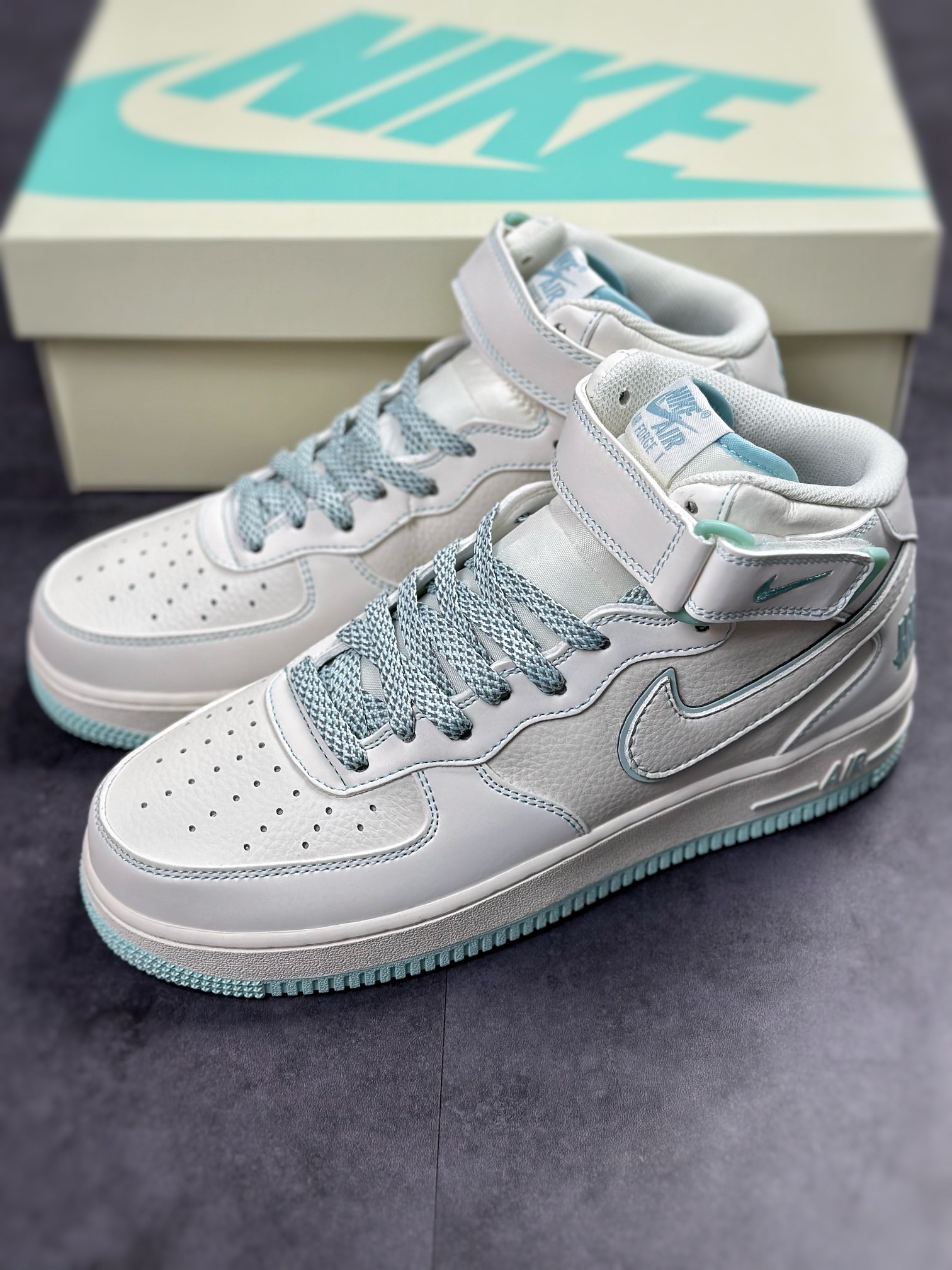 250 Nike Air Force 1 Mid 米蓝满天星 GB5969-002