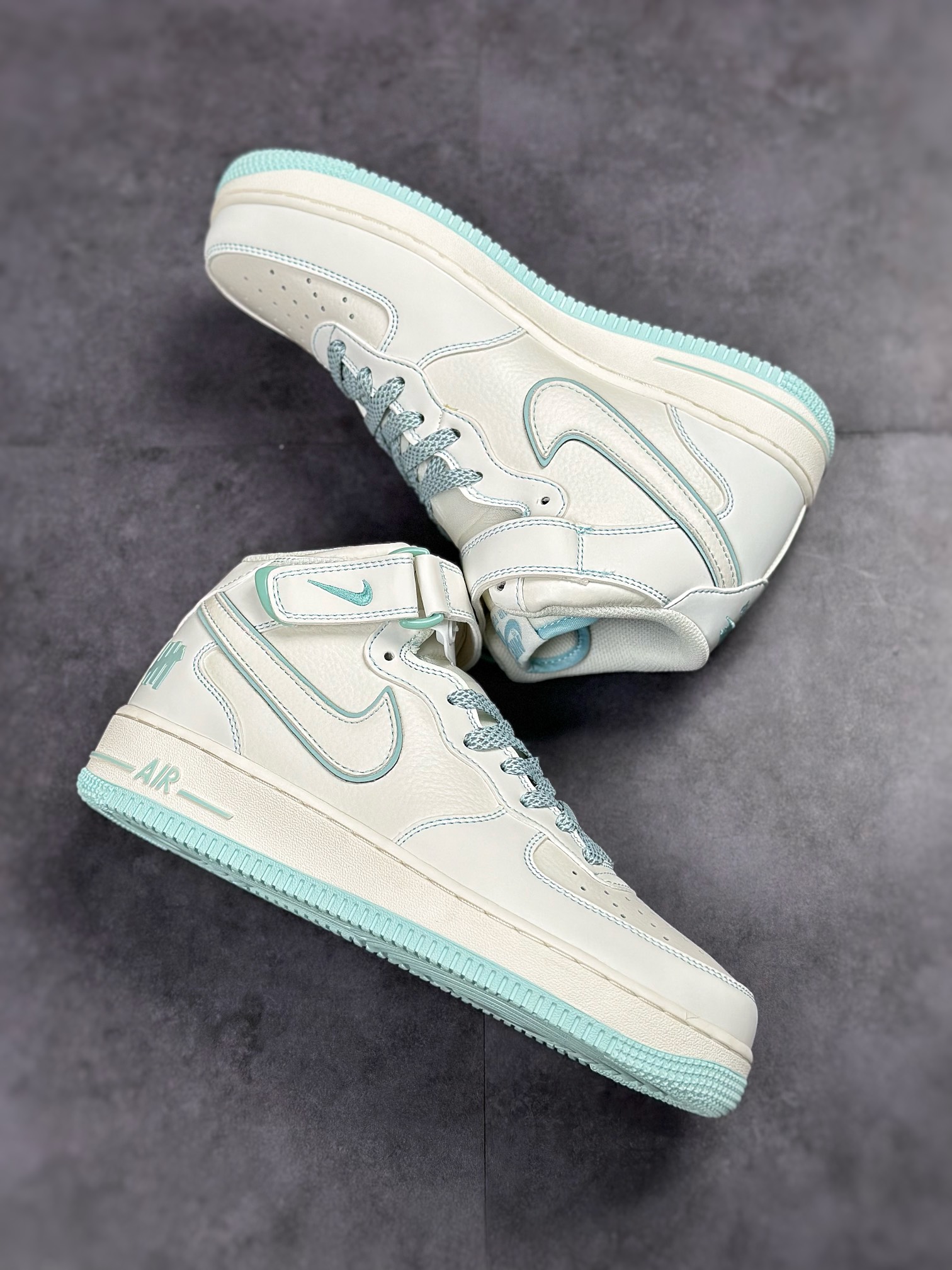 250 Nike Air Force 1 Mid 米蓝满天星 GB5969-002