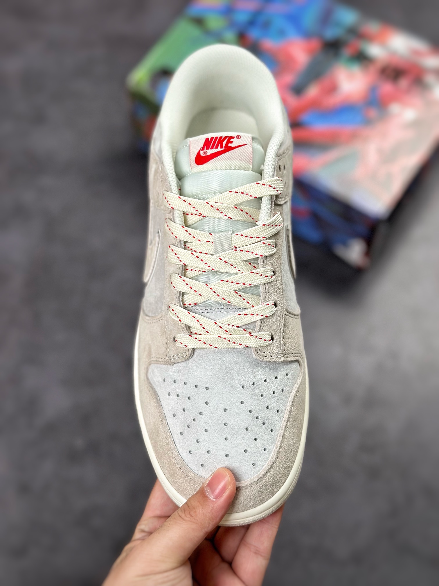 300 Nike SB Dunk Low 大友克洋 麂皮灰白银 DQ2366-166