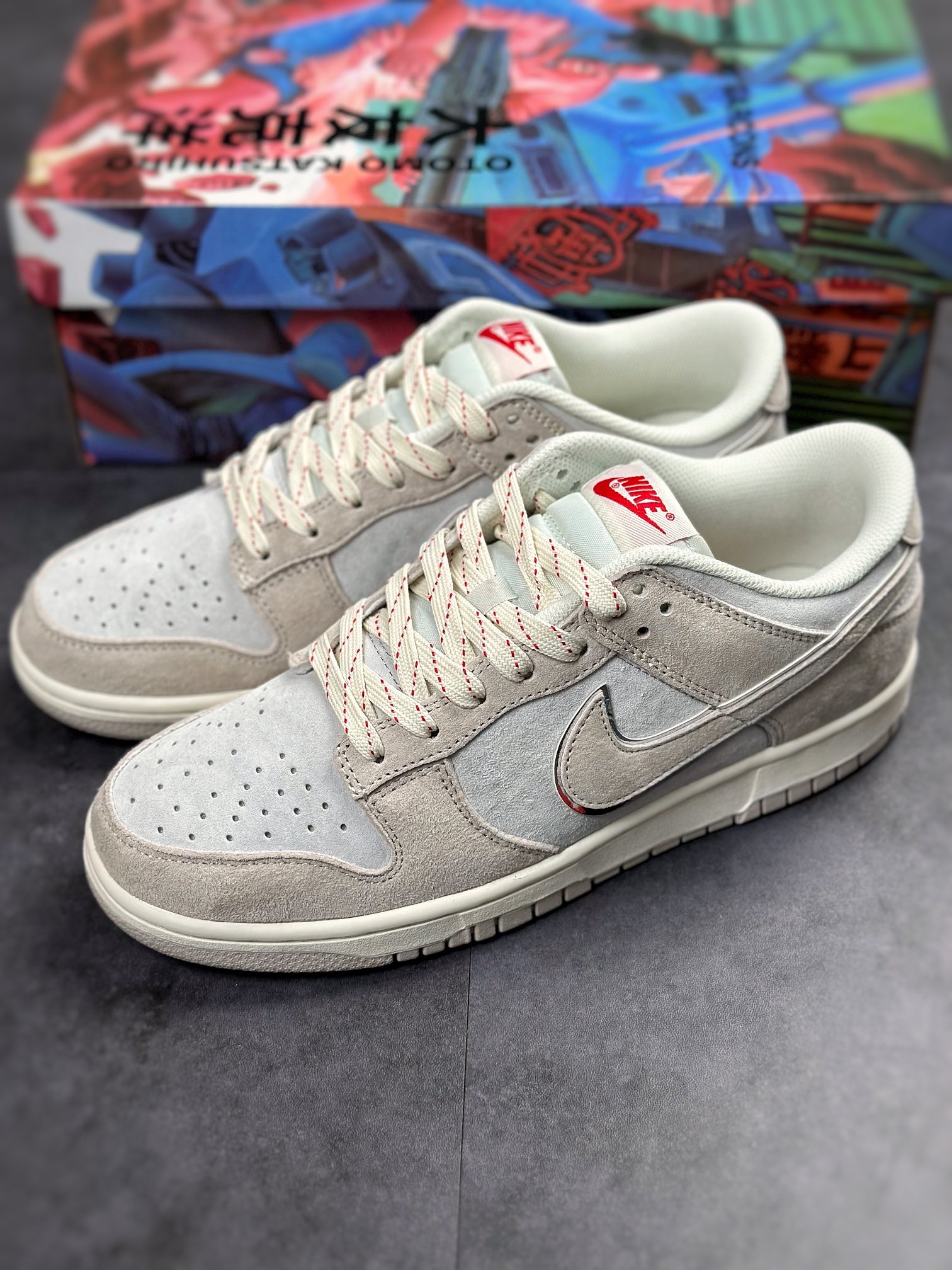 300 Nike SB Dunk Low 大友克洋 麂皮灰白银 DQ2366-166