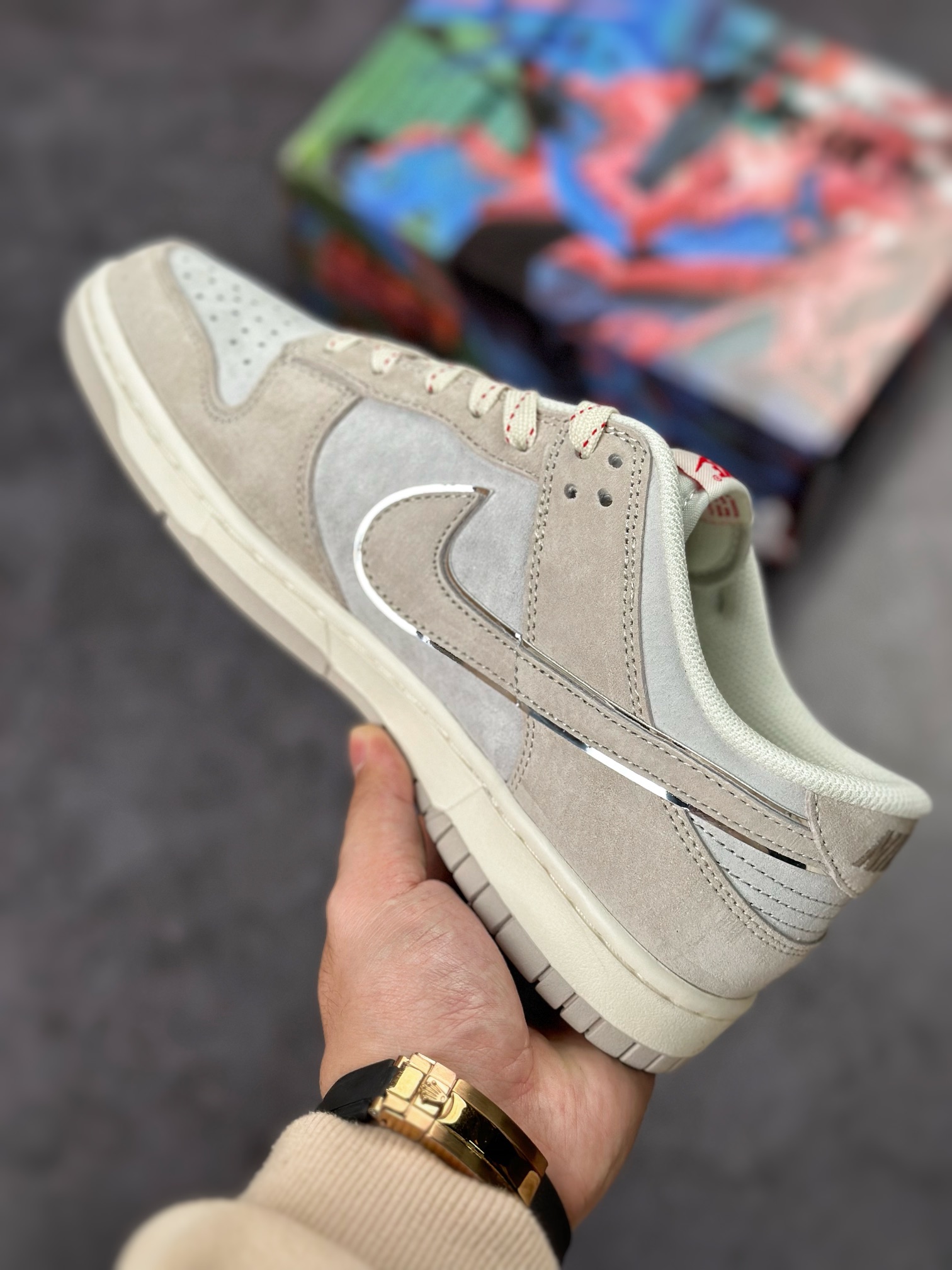 300 Nike SB Dunk Low 大友克洋 麂皮灰白银 DQ2366-166