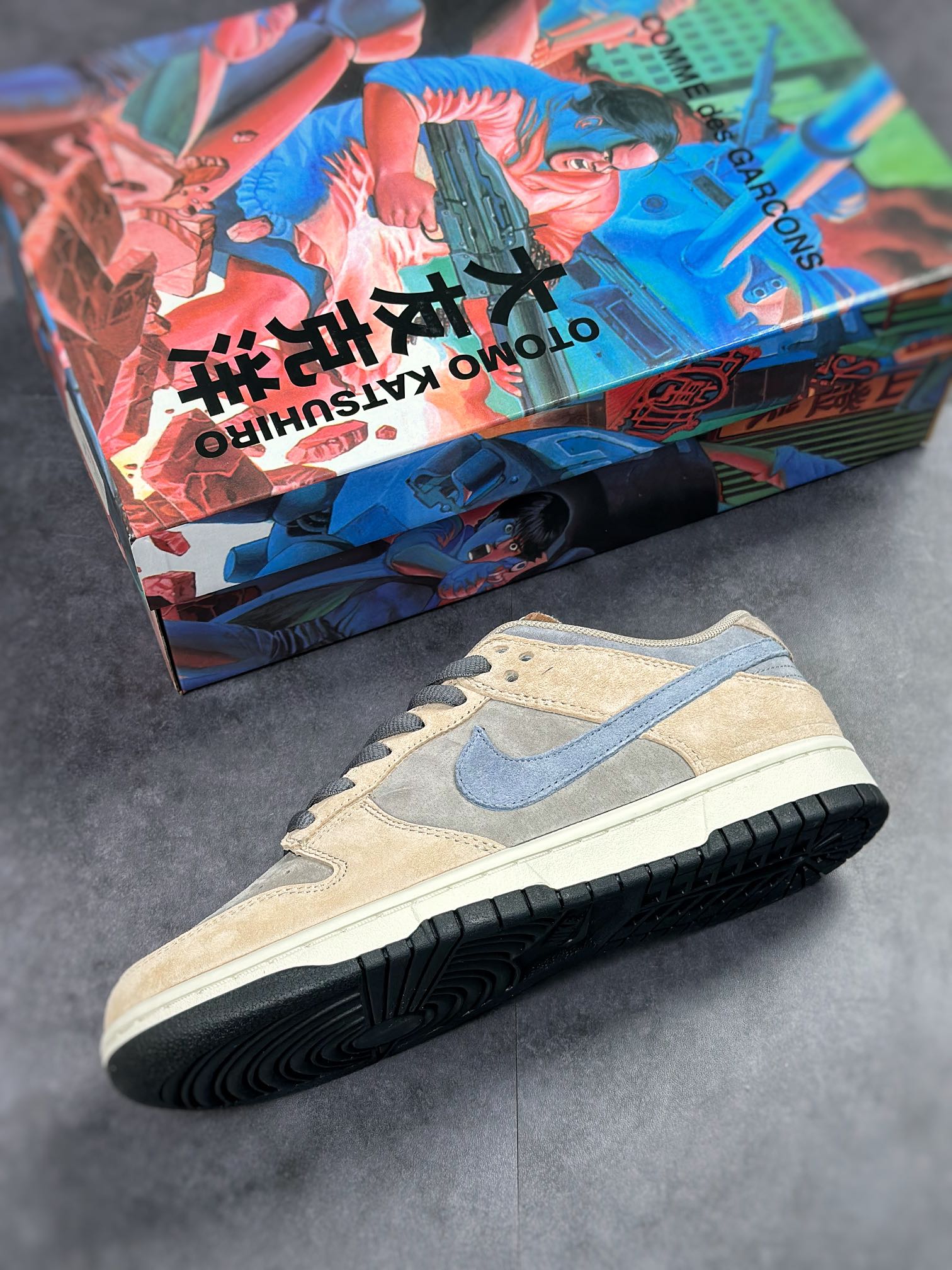300 Nike SB Dunk Low 大友克洋 麂皮卡其灰蓝 CV1026-052