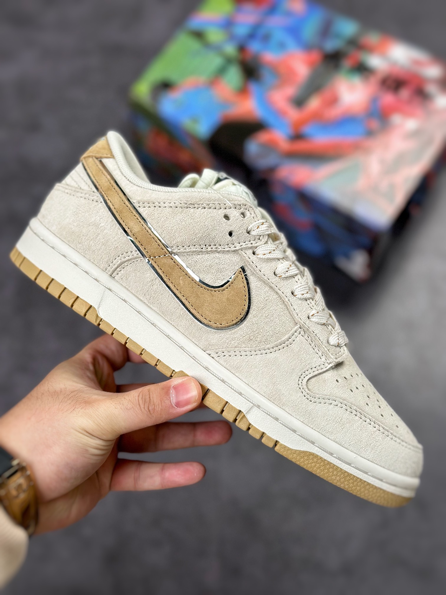 300 Nike SB Dunk Low 大友克洋 麂皮复古黄DR2269-326