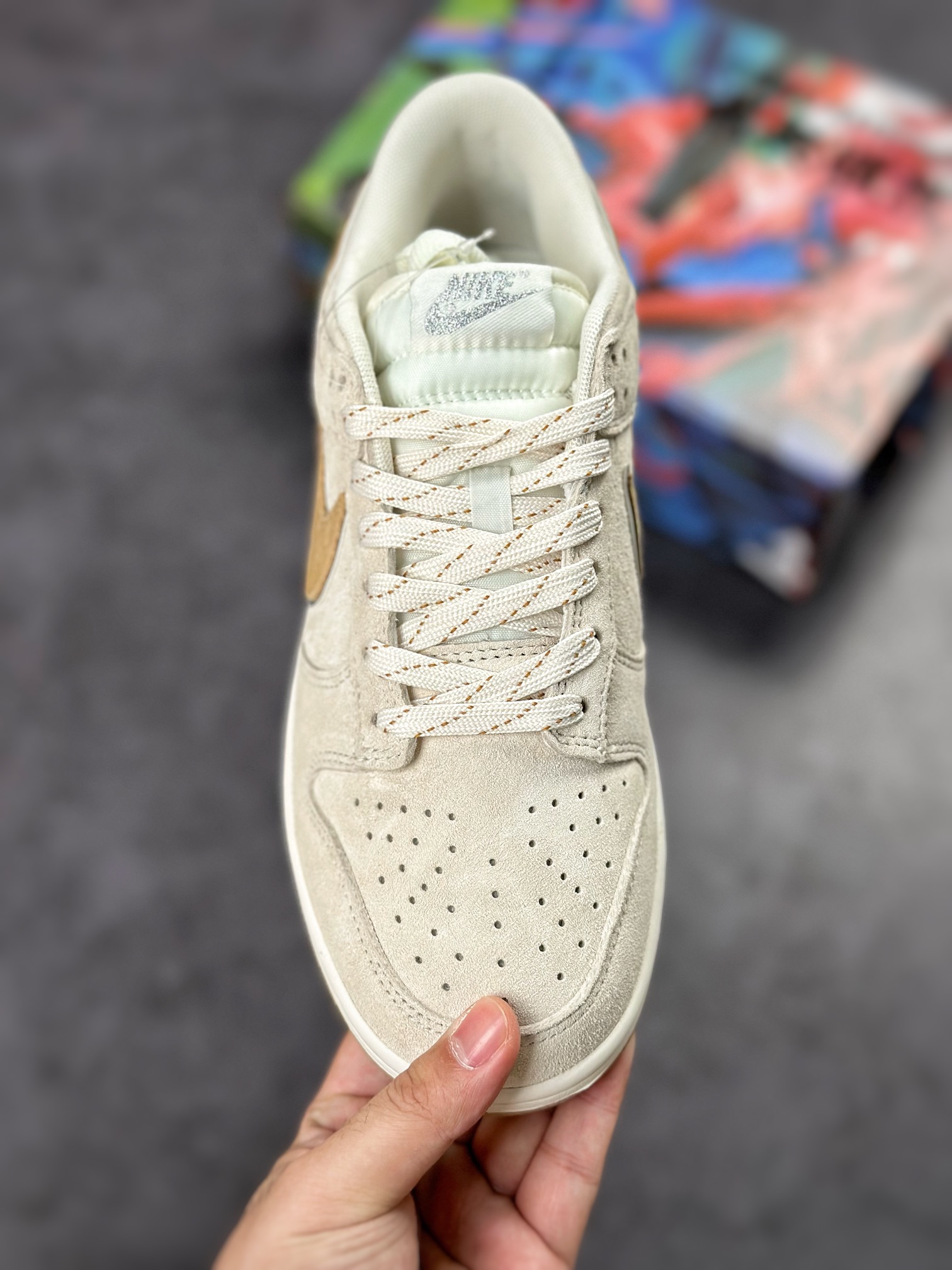 300 Nike SB Dunk Low 大友克洋 麂皮复古黄DR2269-326