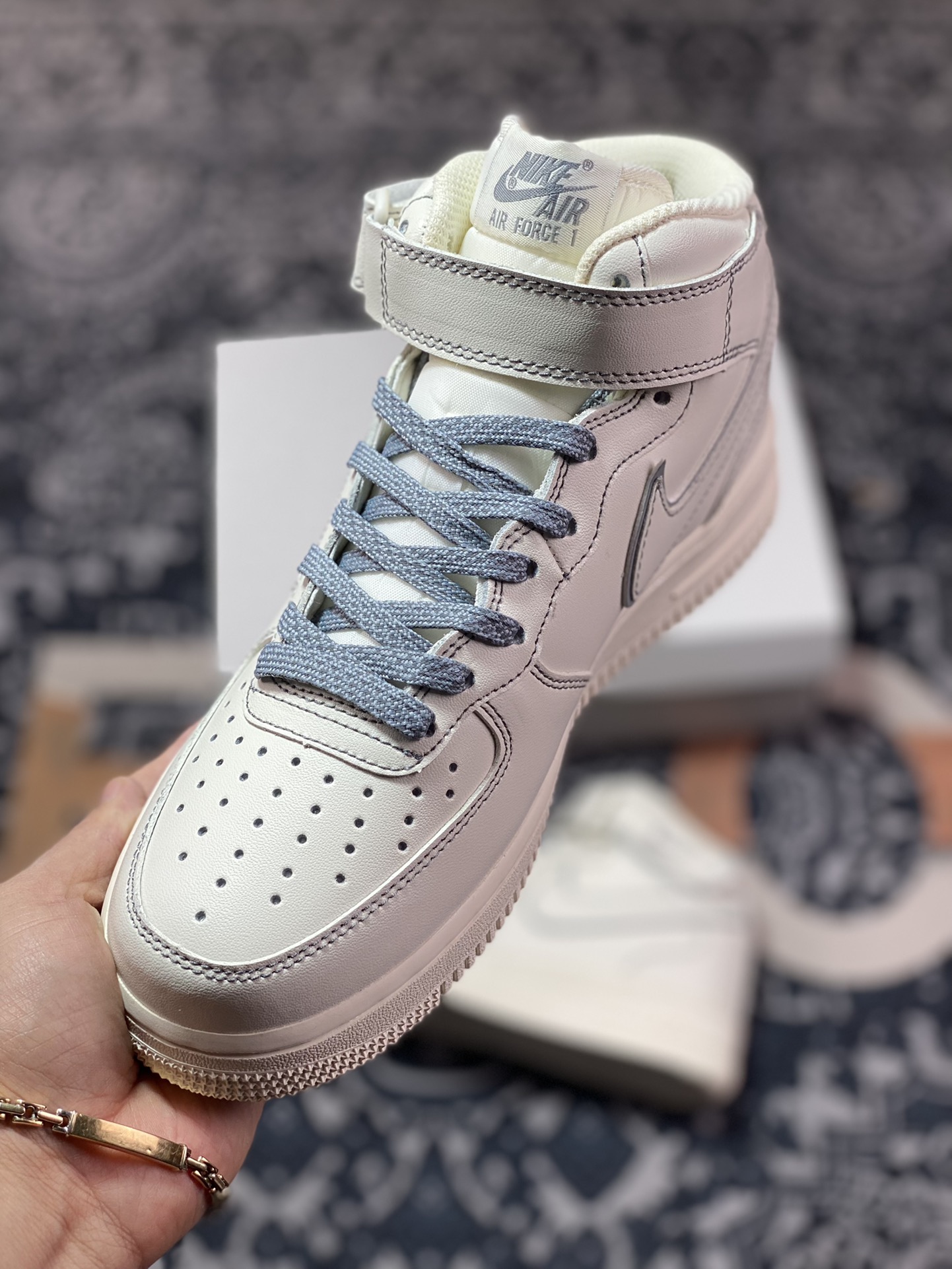 260 Nike Air Force 1’07 Mid ”Beige/Dark Grey”空军一号BY6899-691