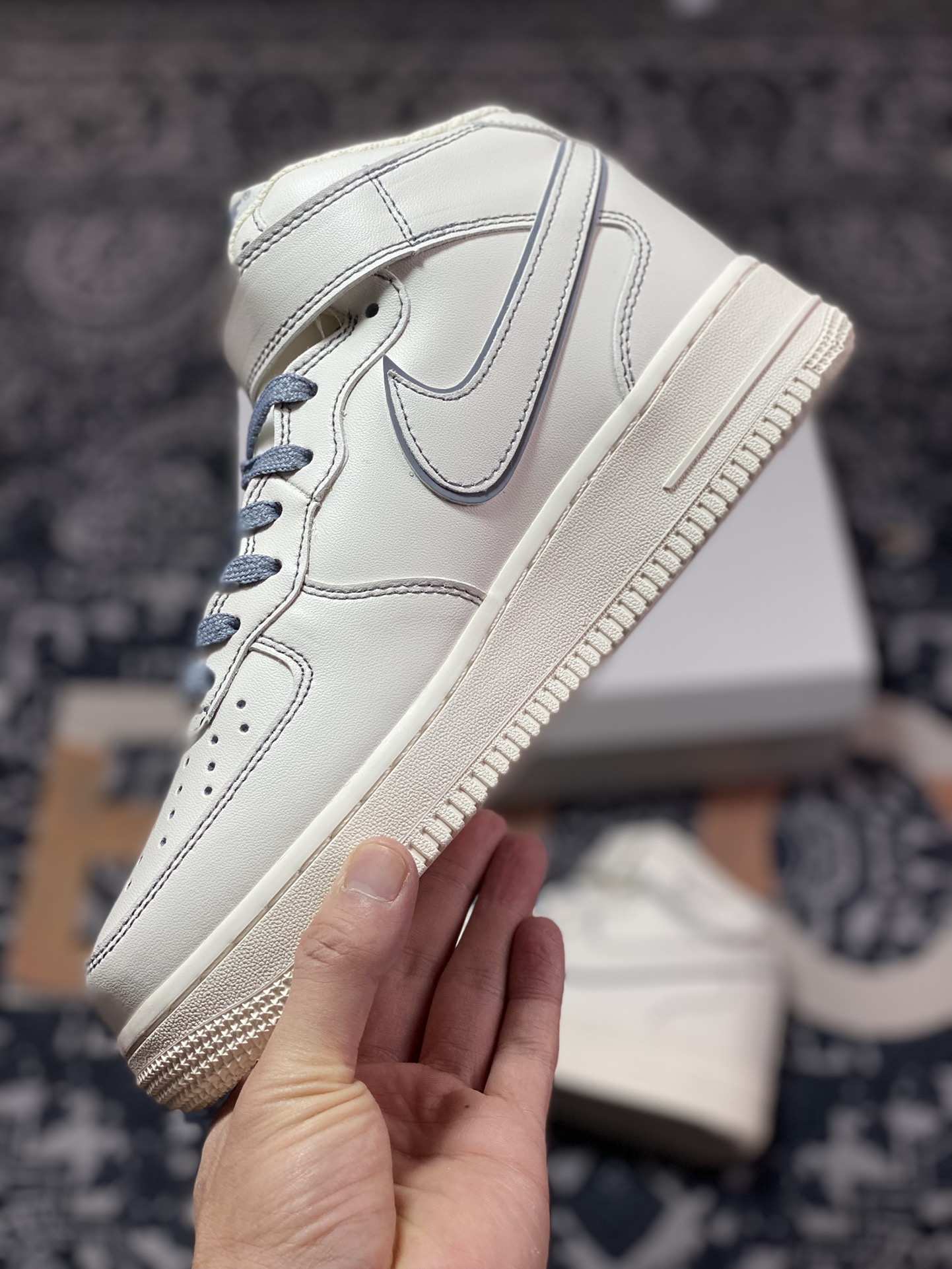 260 Nike Air Force 1’07 Mid ”Beige/Dark Grey”空军一号BY6899-691