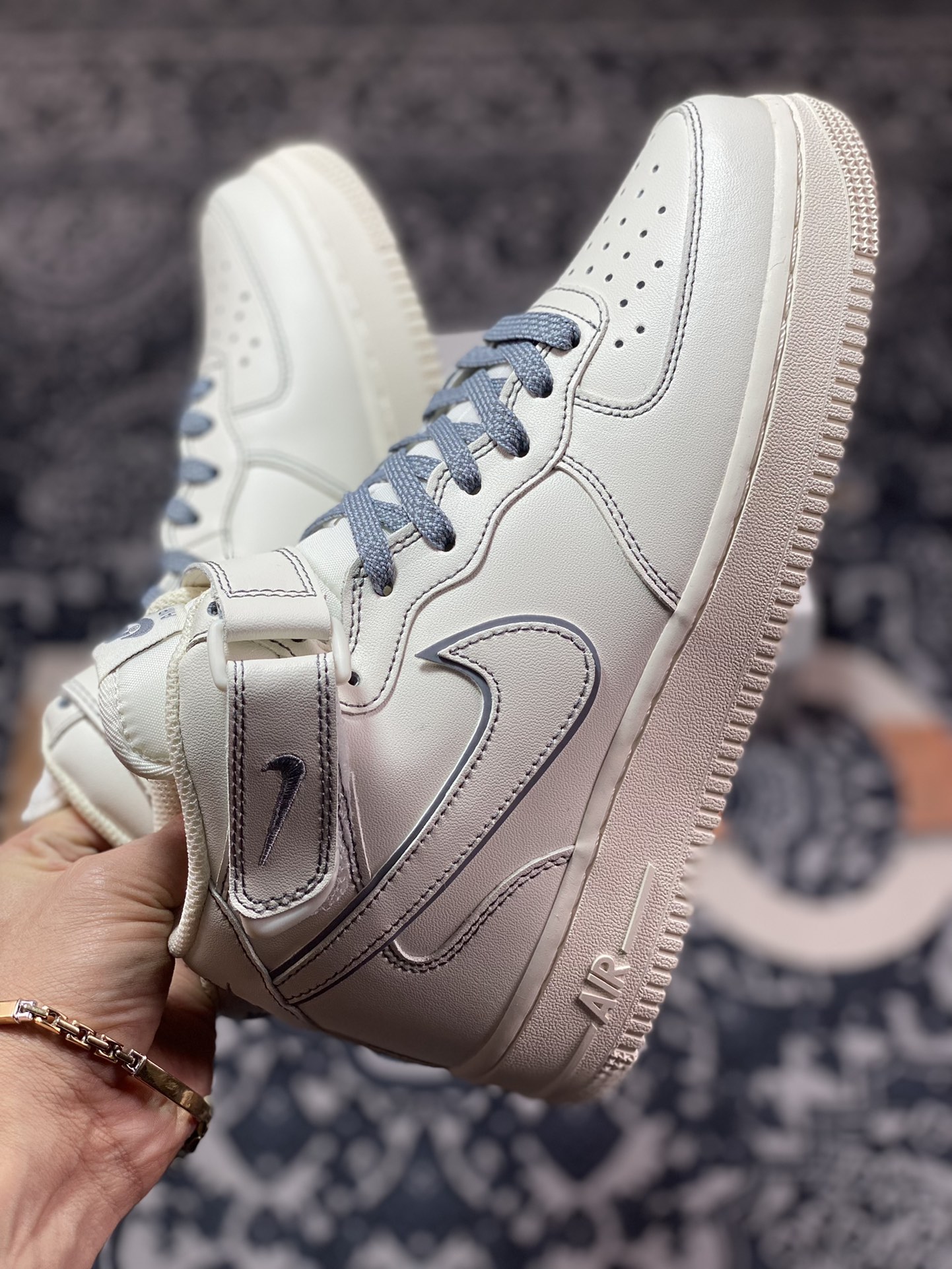 260 Nike Air Force 1’07 Mid ”Beige/Dark Grey”空军一号BY6899-691
