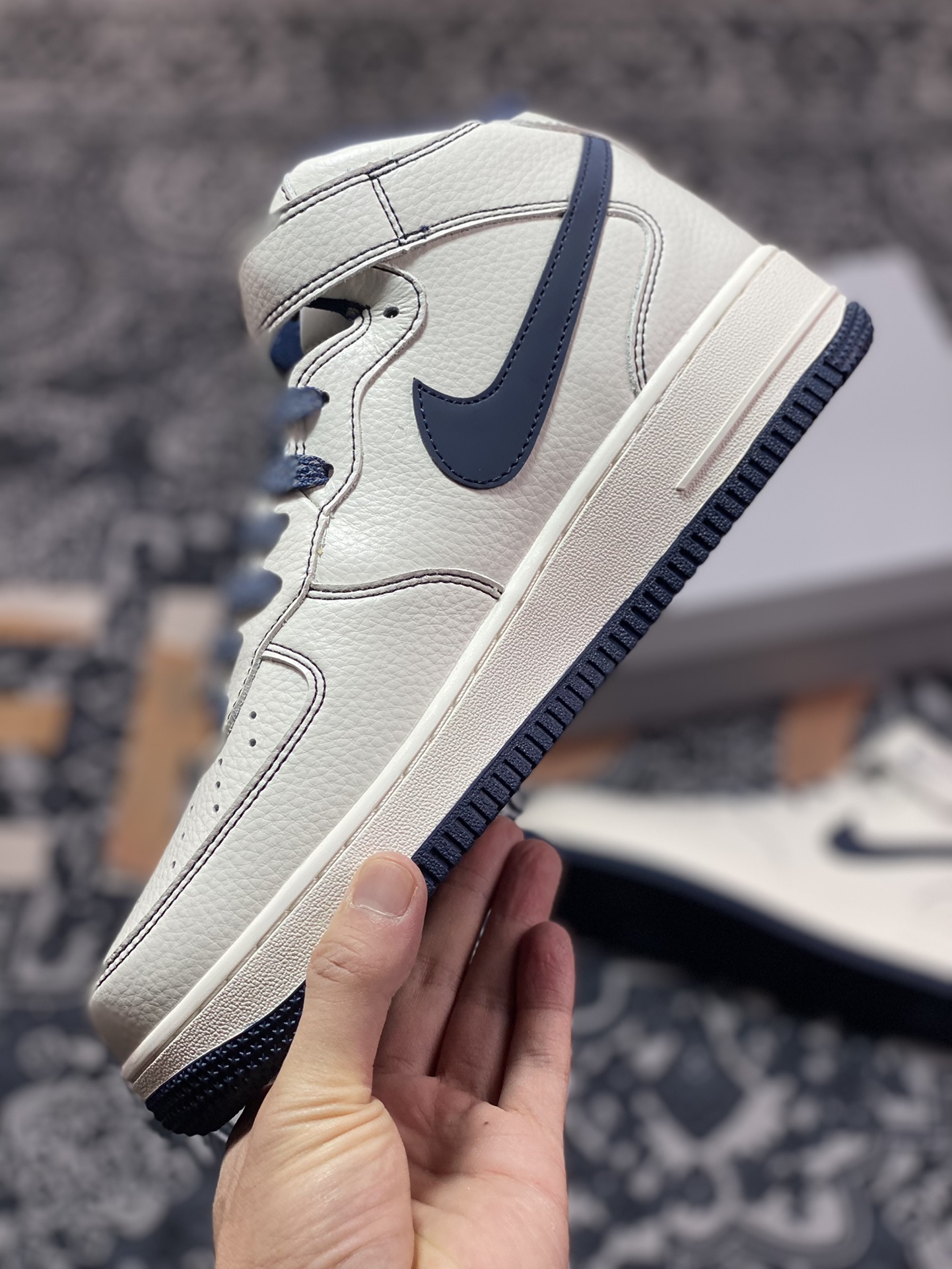 260 Nike Air Force 1’07 Mid ”White/Navy Laser”空军一号经典MU3603-202