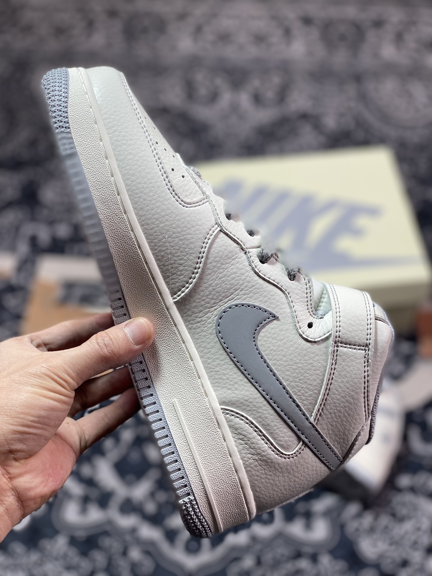 260 UNDEFEATED x Nike Air Force 1′07 Mid”Beige/Grey 3M”空军一号AO6617-306