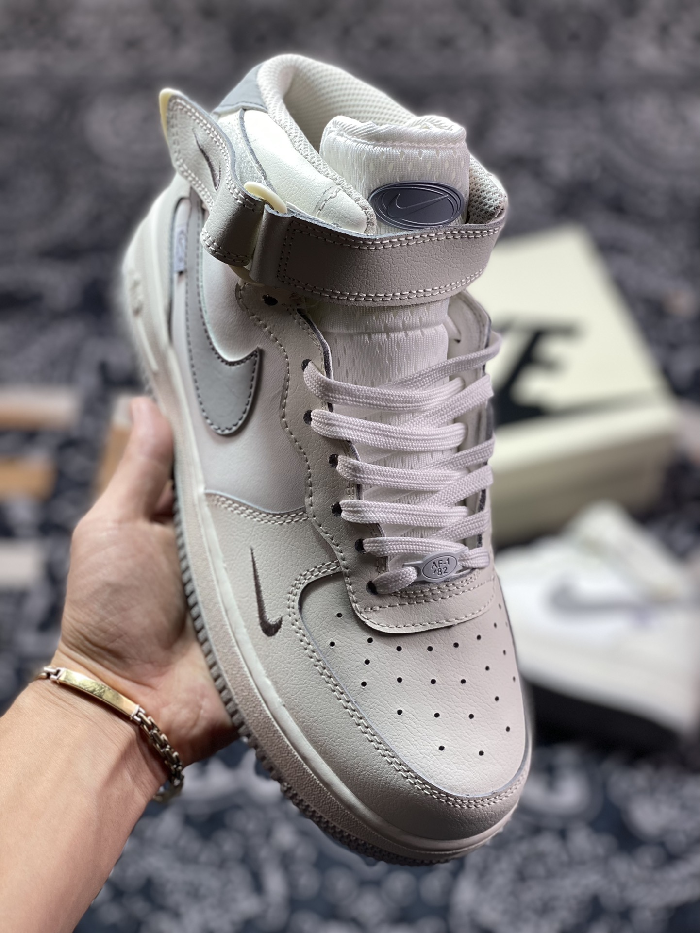 260 Nike Air Force 1 '07 Mid”Milky White/Grey Mini Swoosh”空军一号FB1869-011