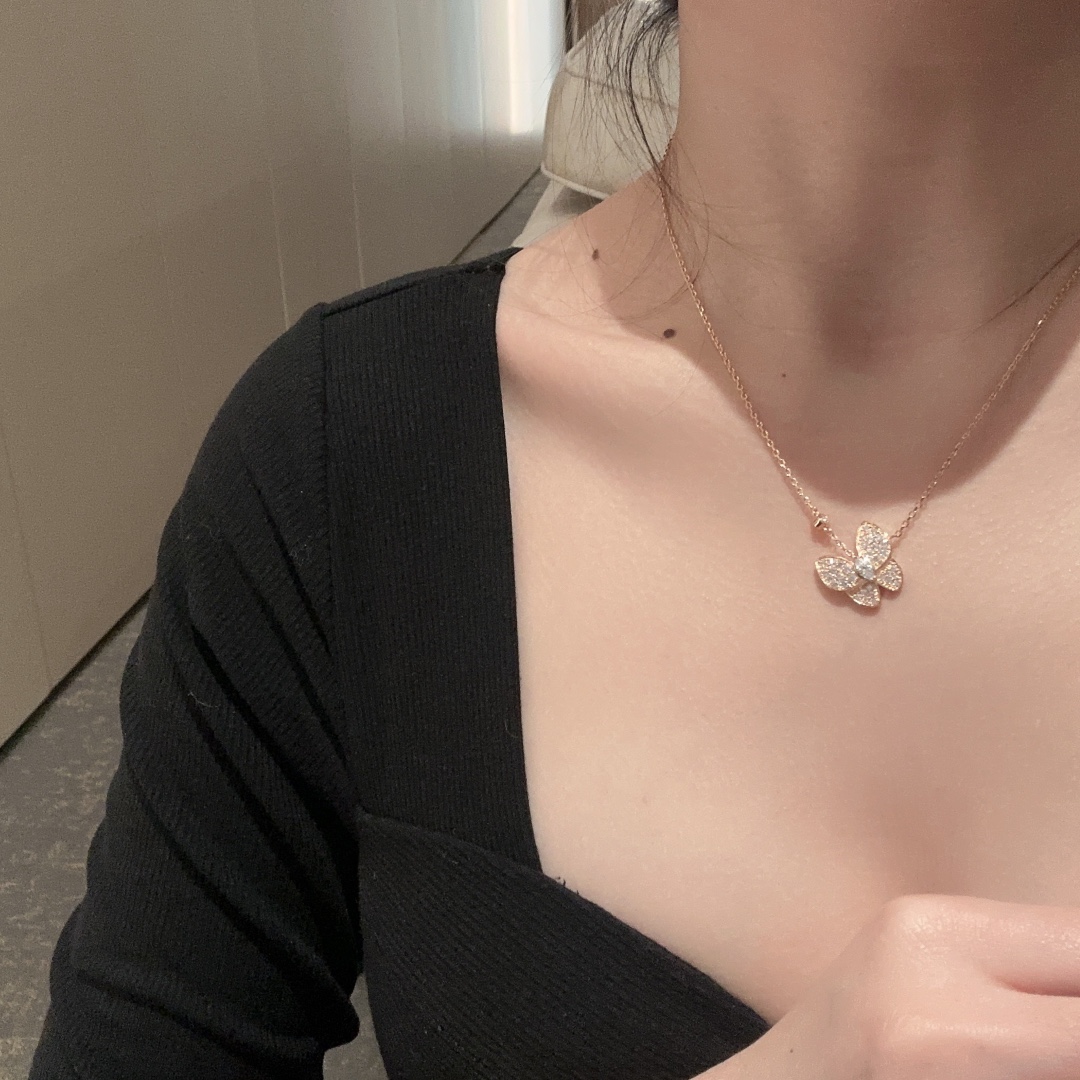 NO:631375,VCA butterfly full diamond necklace 88260, necklace, Cartier high-end jewelry19860909VCA蝴蝶满钻项链88260,,necklace,卡迪亚高端饰品,Jewelry