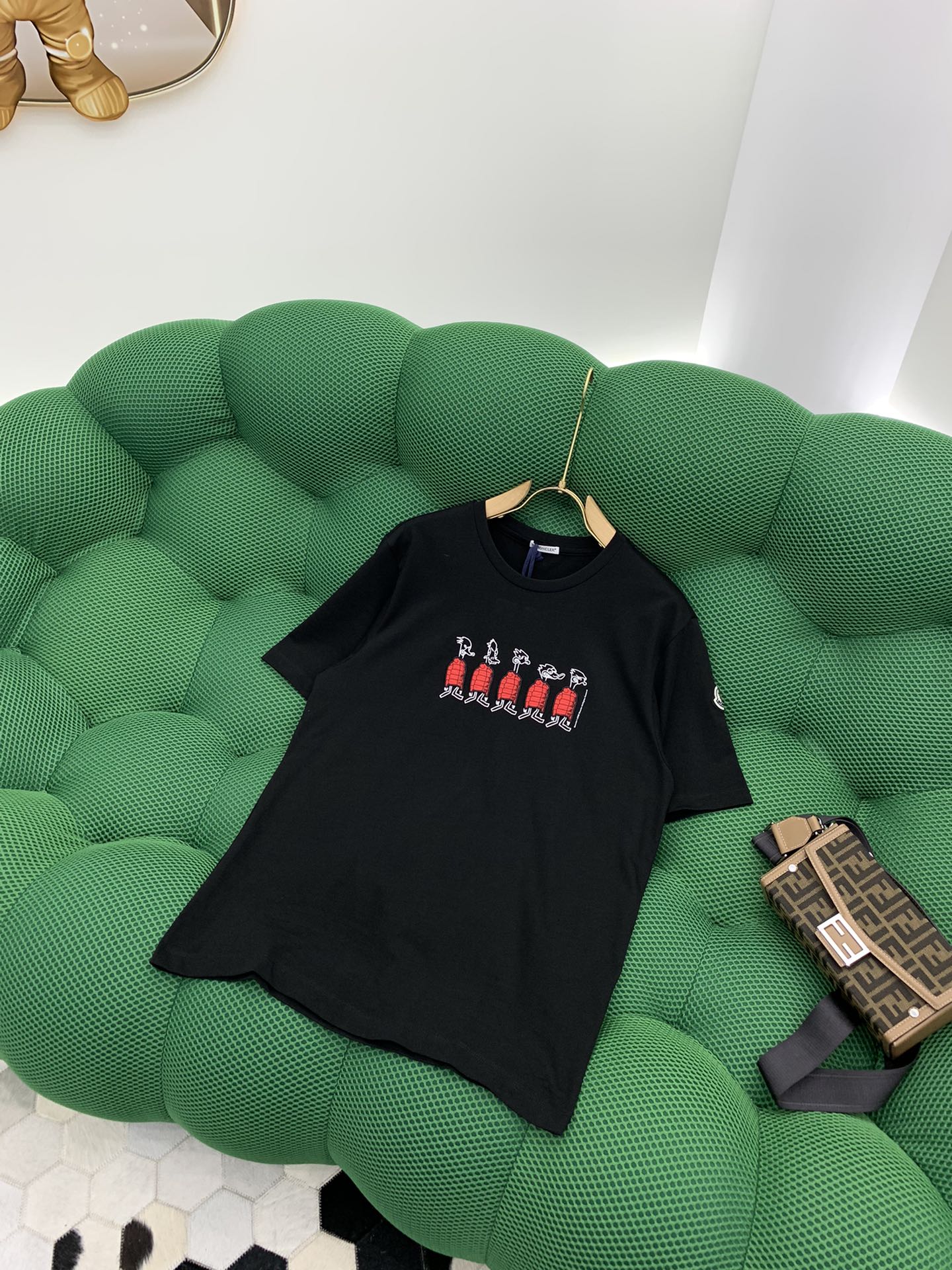 Moncler蒙家 2022春夏男女同款👫情侣款最新的贸易订单短袖T恤