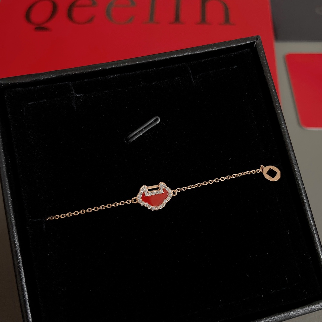 【【新年红系列-Q 迷你如意手链】Z 12100，购入珠宝类Z开发的，可订做真金真钻版，只做对版真金货！
