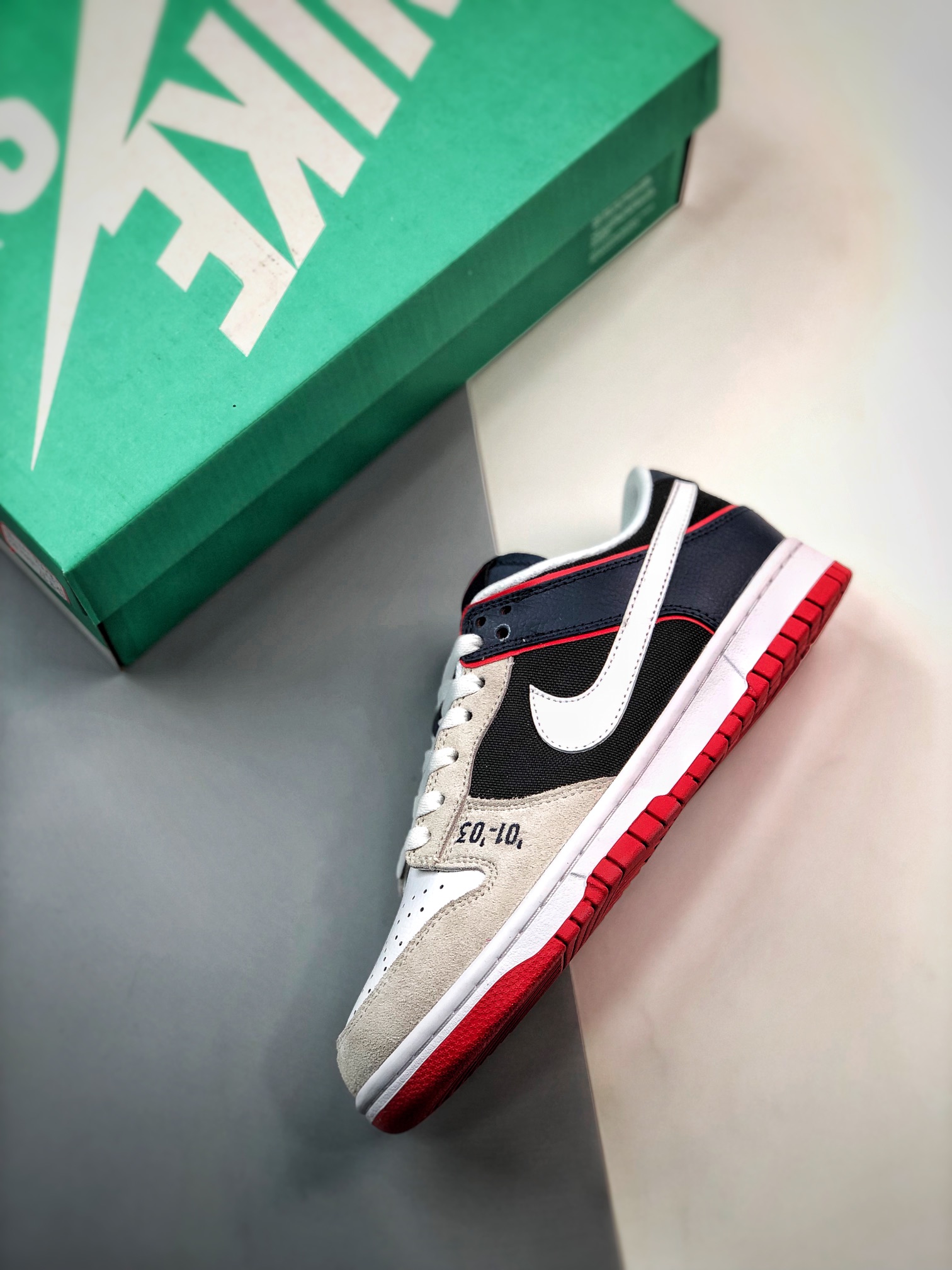 280 Nike Dunk Low Pro 灰白深蓝 318020-015