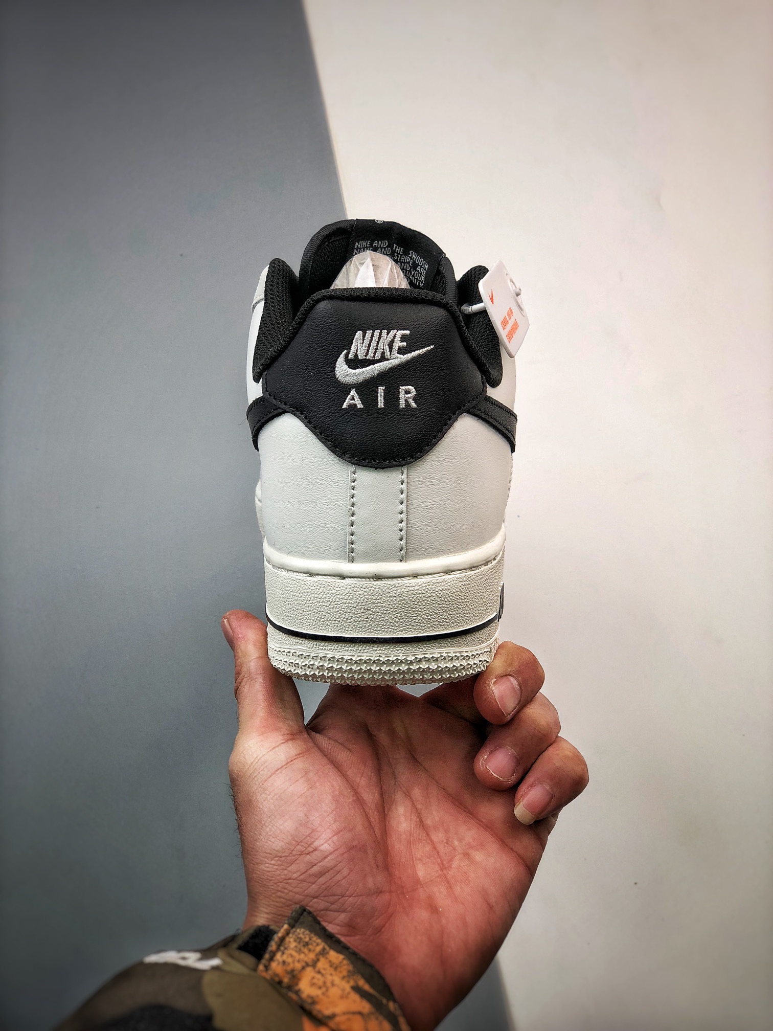 240 Air Force 1 '07 Low 白灰黑RS2696-112