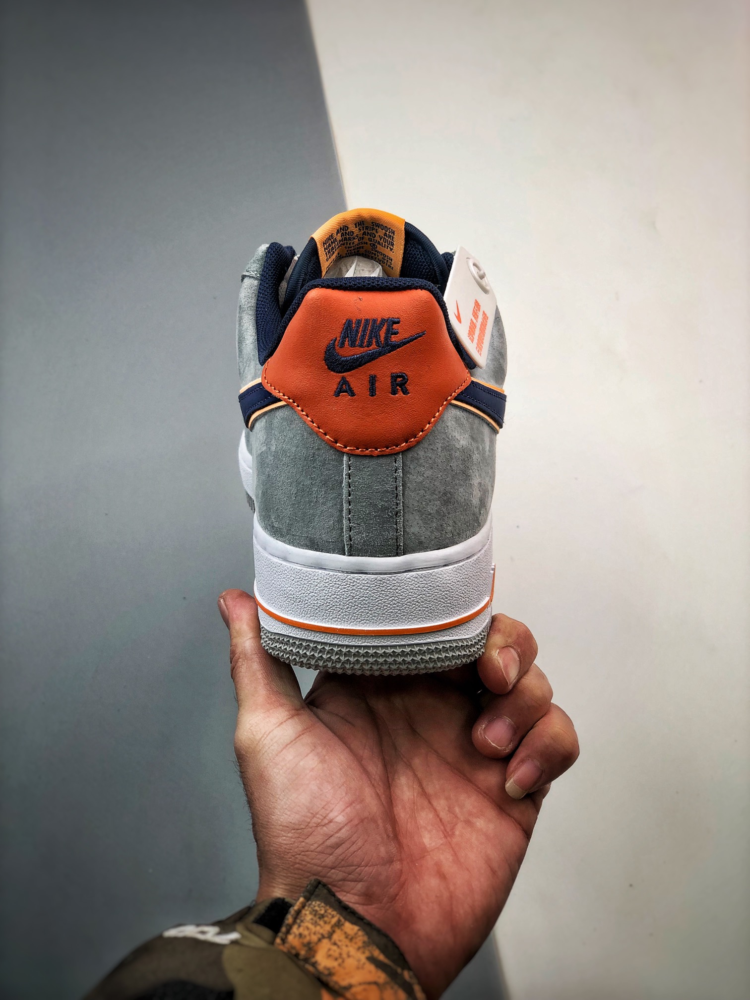 240 Air Force 1 '07 Low 灰蓝麂皮CQ5059-103