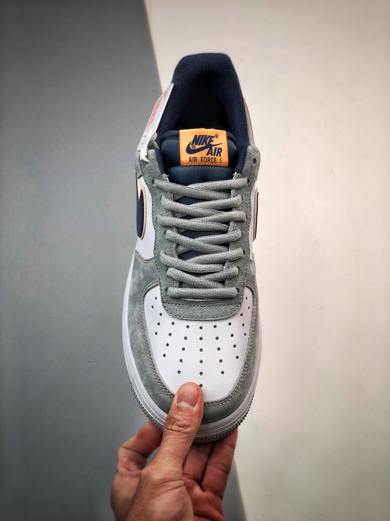240 Air Force 1 '07 Low 灰蓝麂皮CQ5059-103