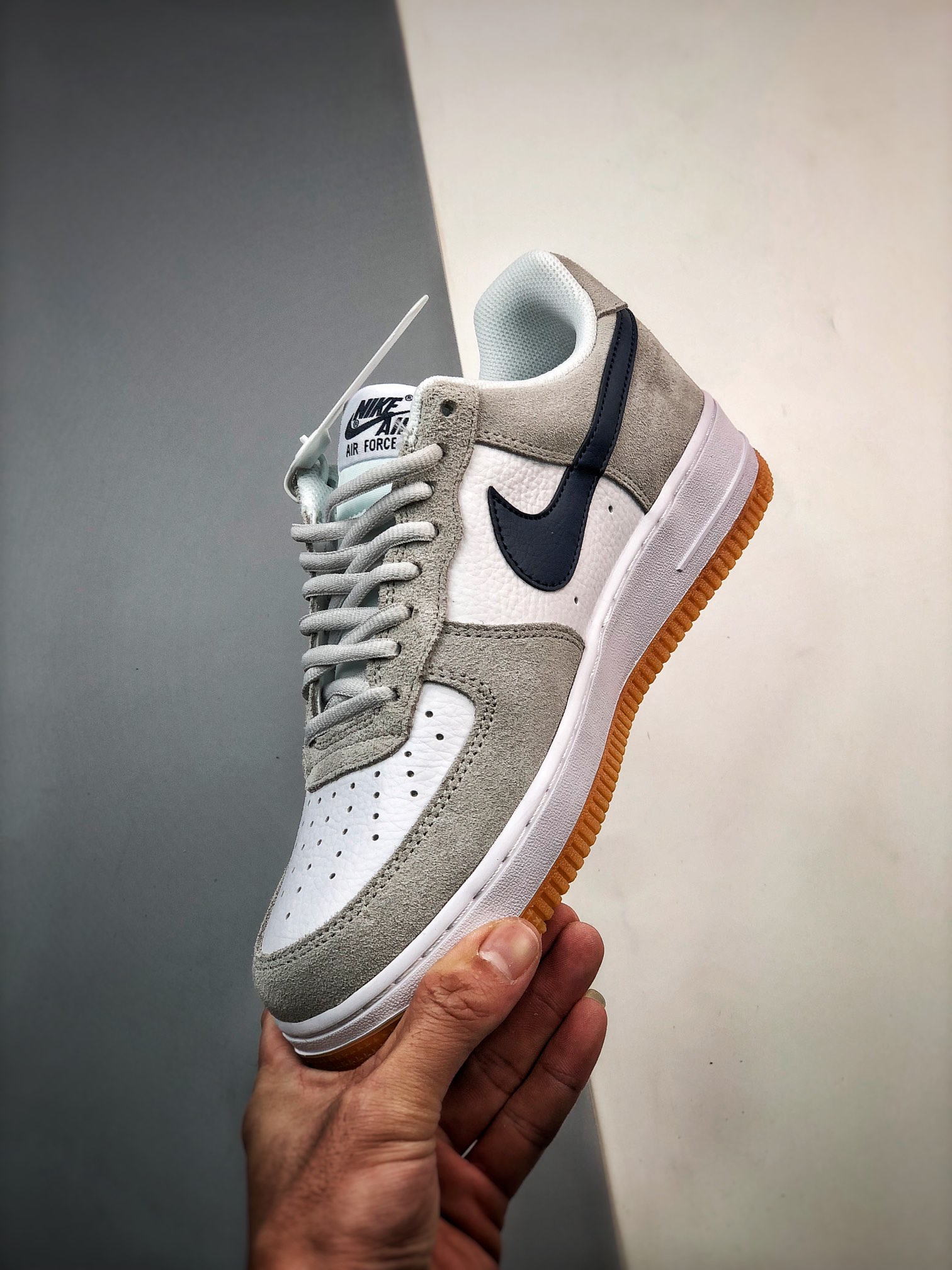 240 Air Force 1 '07 Low 白灰黑麂皮AH0289-100