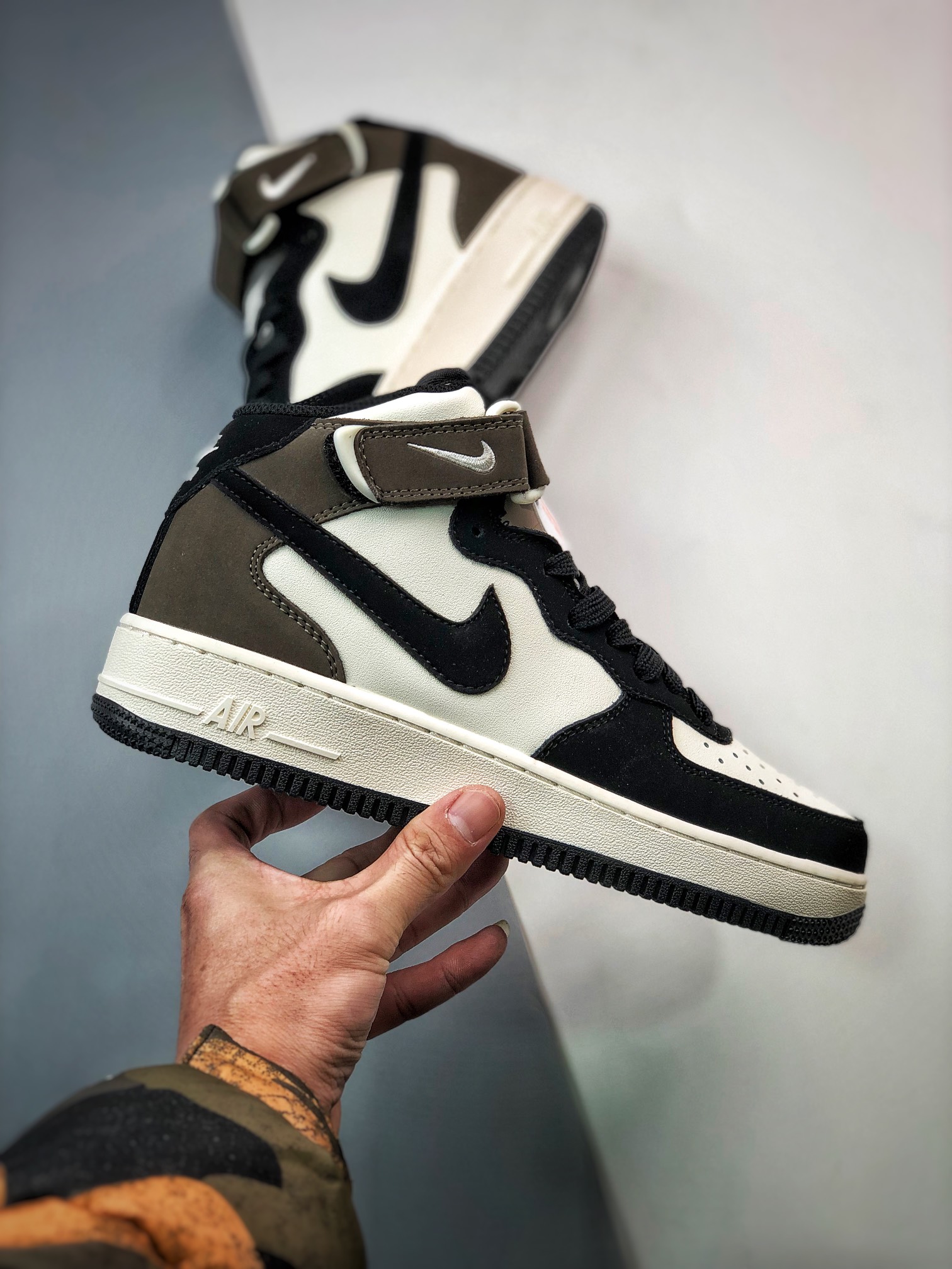 280 Air Force 1 '07 Mid 摩卡黑拼接 GH5696-023