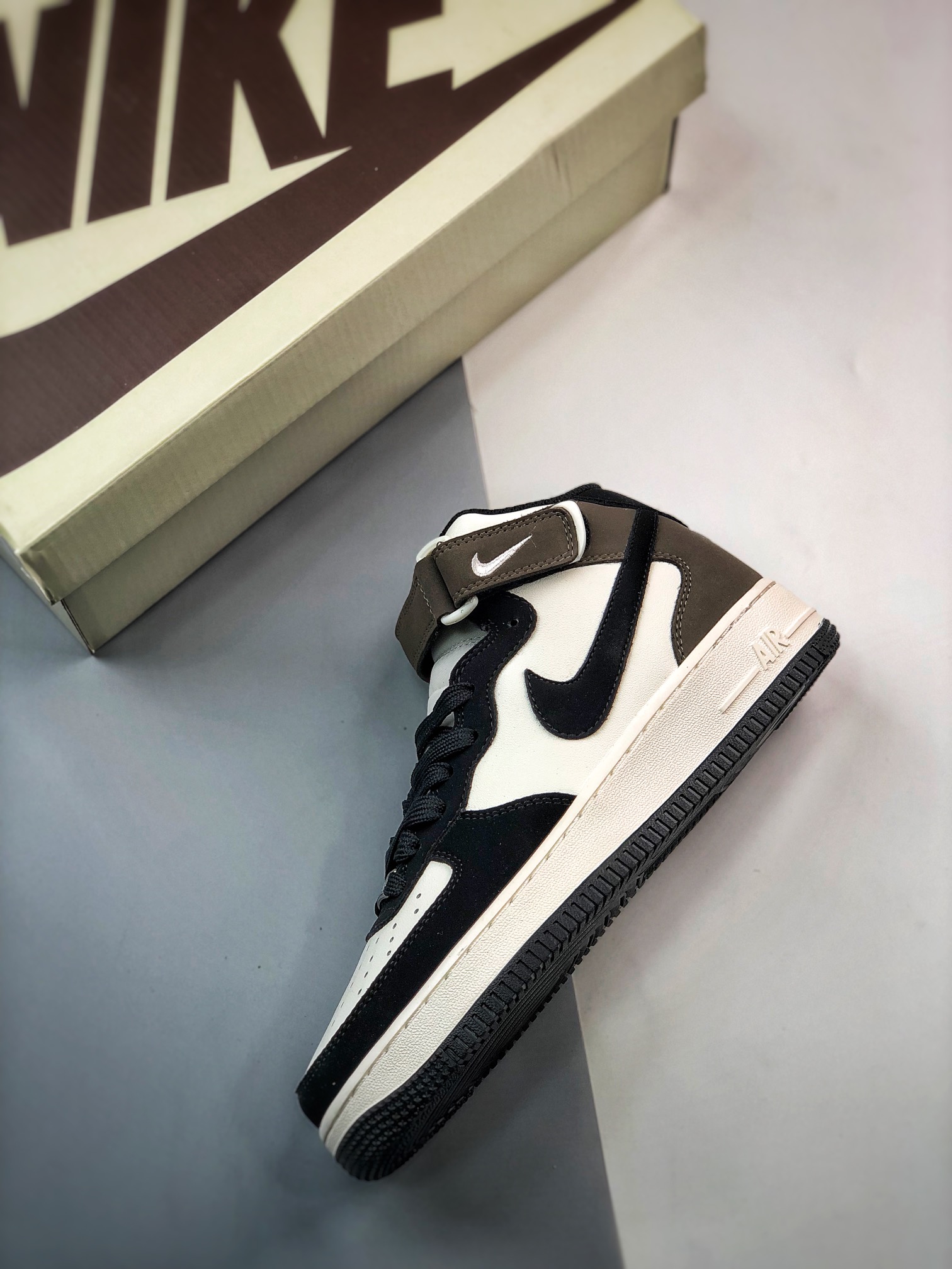 280 Air Force 1 '07 Mid 摩卡黑拼接 GH5696-023