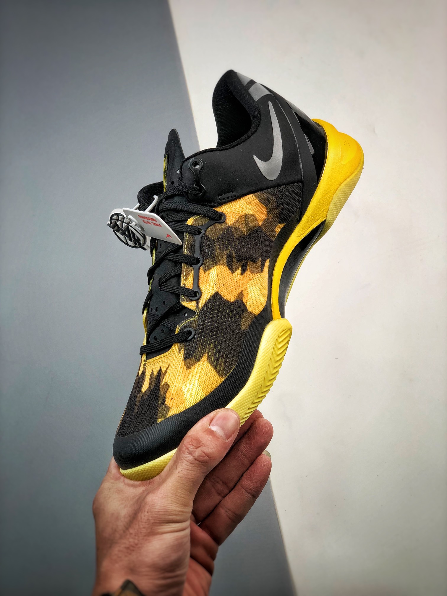 350 Nike Kobe 8 System 科比8代 灭世纯原第七弹 ”黑黄” 全码开闸 555286-077