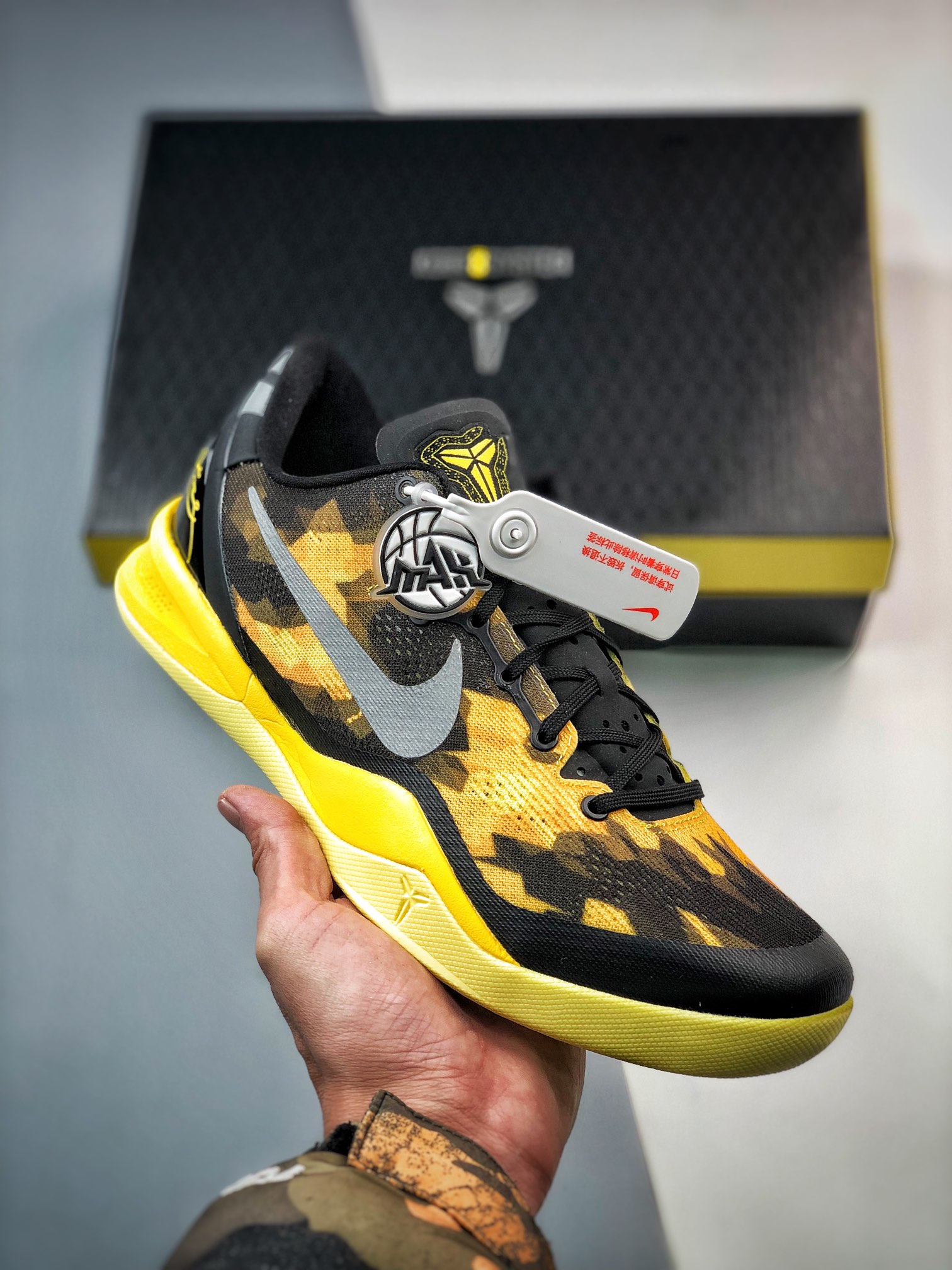 350 Nike Kobe 8 System 科比8代 灭世纯原第七弹 ”黑黄” 全码开闸 555286-077