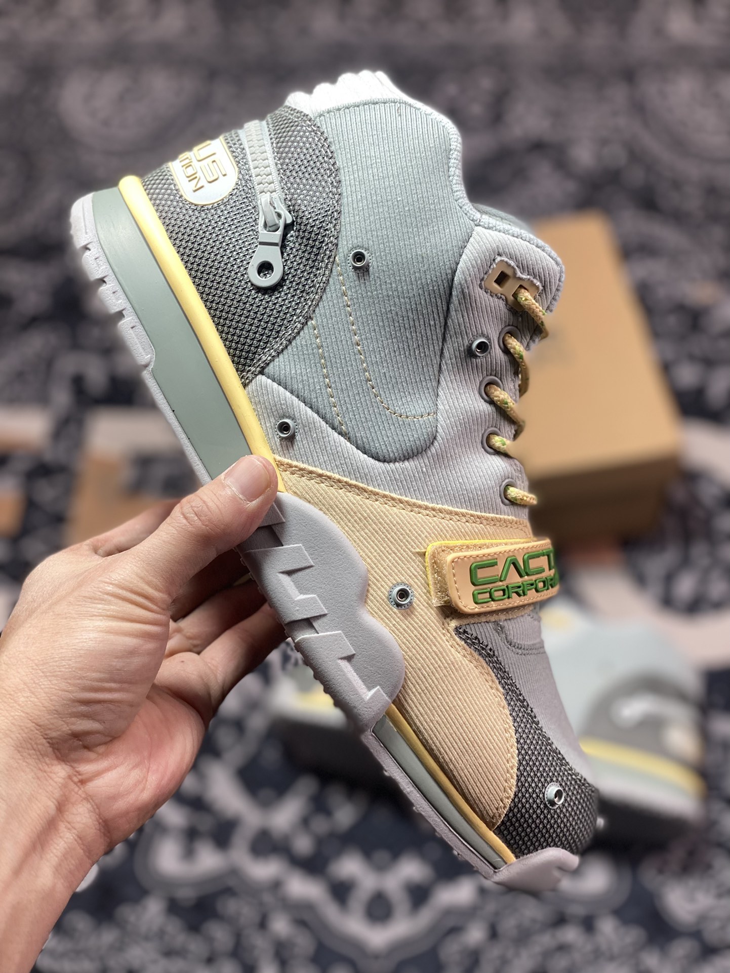 Original level Travis Scott x Nike Air Trainer 1 ”Grey Haze” DR7515-001-Top High Quatity Cheap Sneakers Fashion Clothing Clothes Bags handbags Shoes of all Brand wholesale With The best Quality And Beautiful Price from China Factory Chinese suppliers wholesaler seller Original level Travis Scott x Nike Air Trainer 1 ”Grey Haze” DR7515-001
