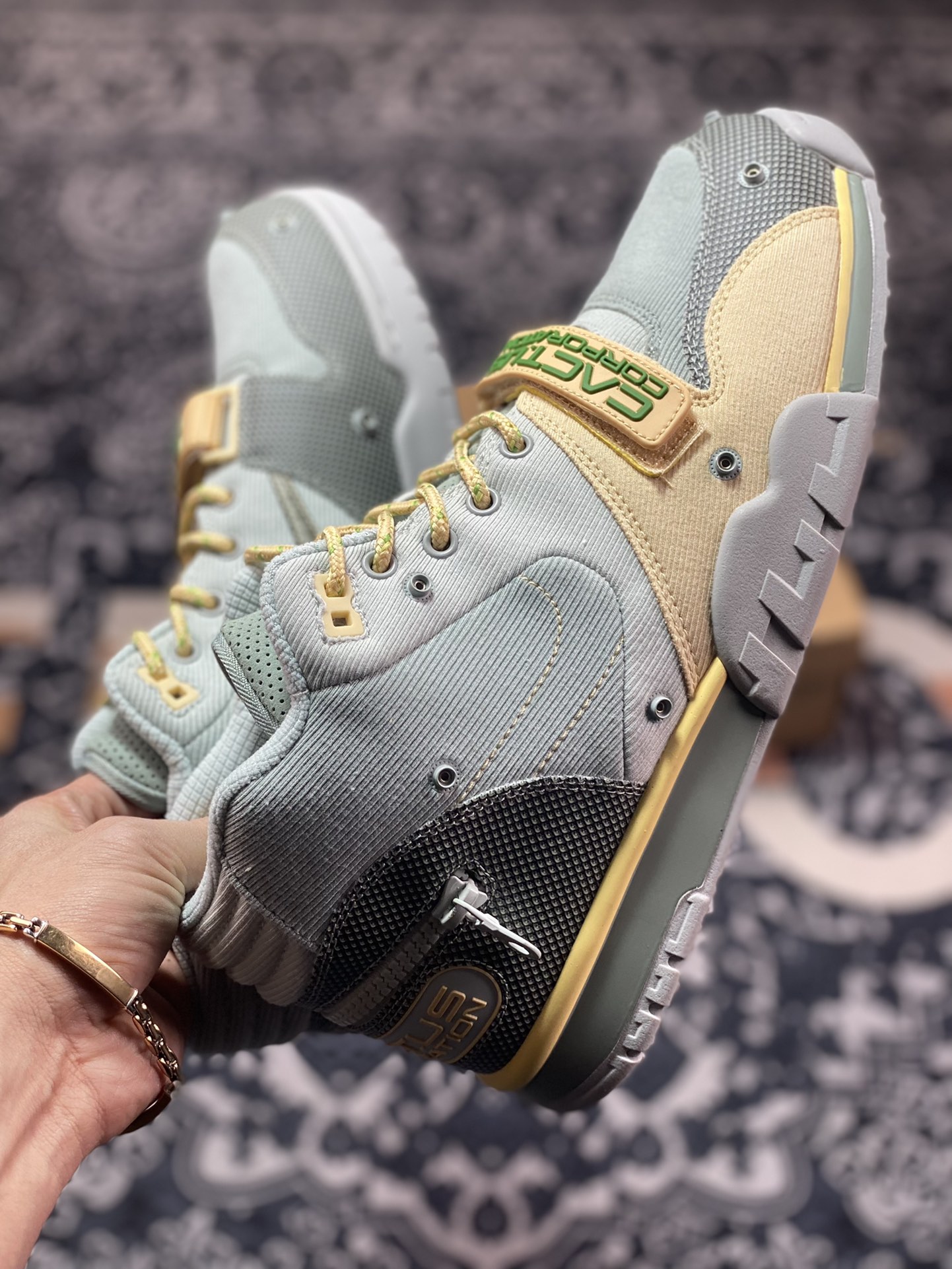 Original level Travis Scott x Nike Air Trainer 1 ”Grey Haze” DR7515-001-Top High Quatity Cheap Sneakers Fashion Clothing Clothes Bags handbags Shoes of all Brand wholesale With The best Quality And Beautiful Price from China Factory Chinese suppliers wholesaler seller Original level Travis Scott x Nike Air Trainer 1 ”Grey Haze” DR7515-001