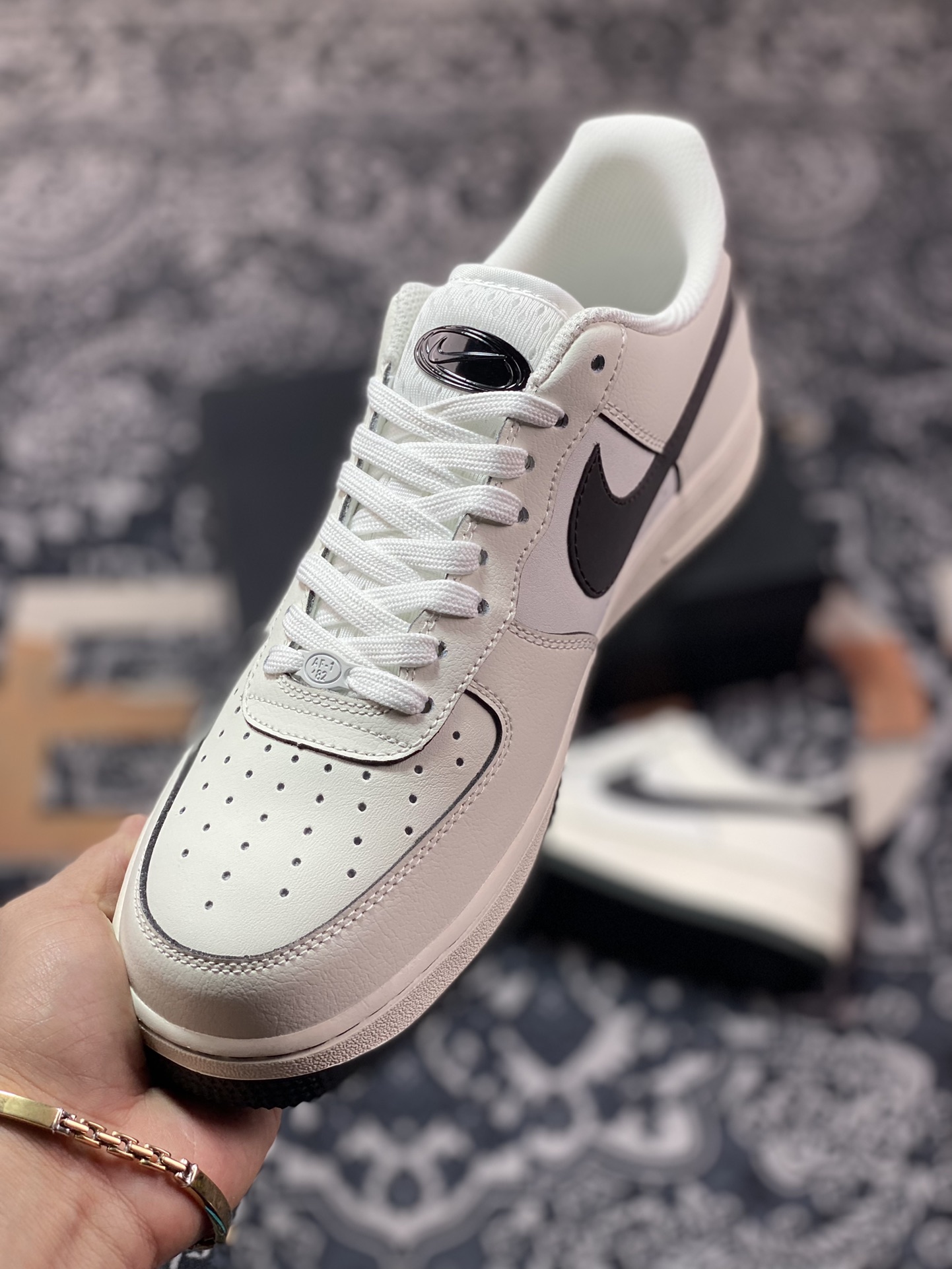 Nike Air Force 1 '07 Low QS ”Sail White/Aap Green Mini Swoosh” Air Force One FB1839-999-Top High Quatity Cheap Sneakers Fashion Clothing Clothes Bags handbags Shoes of all Brand wholesale With The best Quality And Beautiful Price from China Factory Chinese suppliers wholesaler seller Nike Air Force 1 '07 Low QS ”Sail White/Aap Green Mini Swoosh” Air Force One FB1839-999