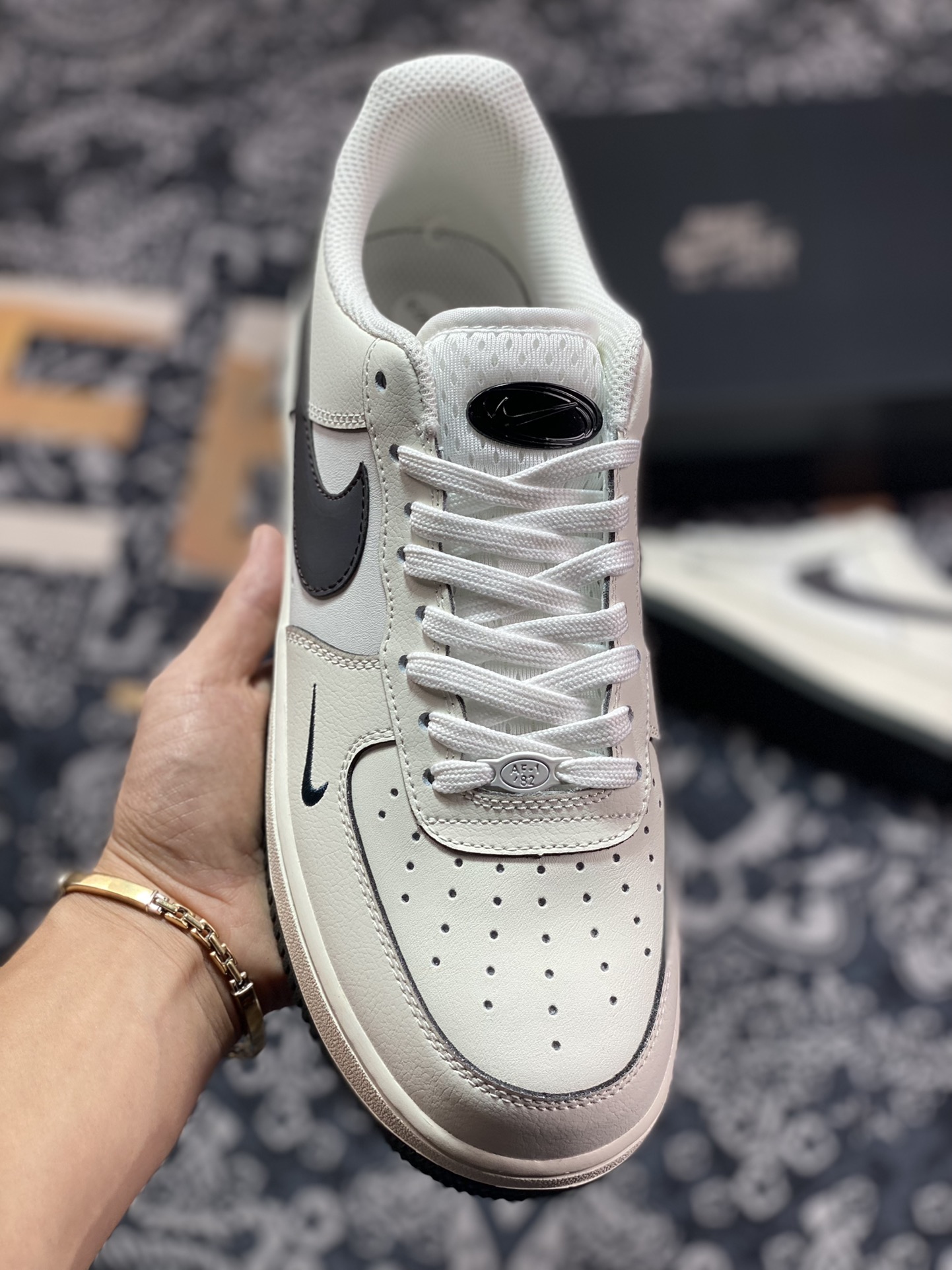Nike Air Force 1 '07 Low QS ”Sail White/Aap Green Mini Swoosh” Air Force One FB1839-999-Top High Quatity Cheap Sneakers Fashion Clothing Clothes Bags handbags Shoes of all Brand wholesale With The best Quality And Beautiful Price from China Factory Chinese suppliers wholesaler seller Nike Air Force 1 '07 Low QS ”Sail White/Aap Green Mini Swoosh” Air Force One FB1839-999