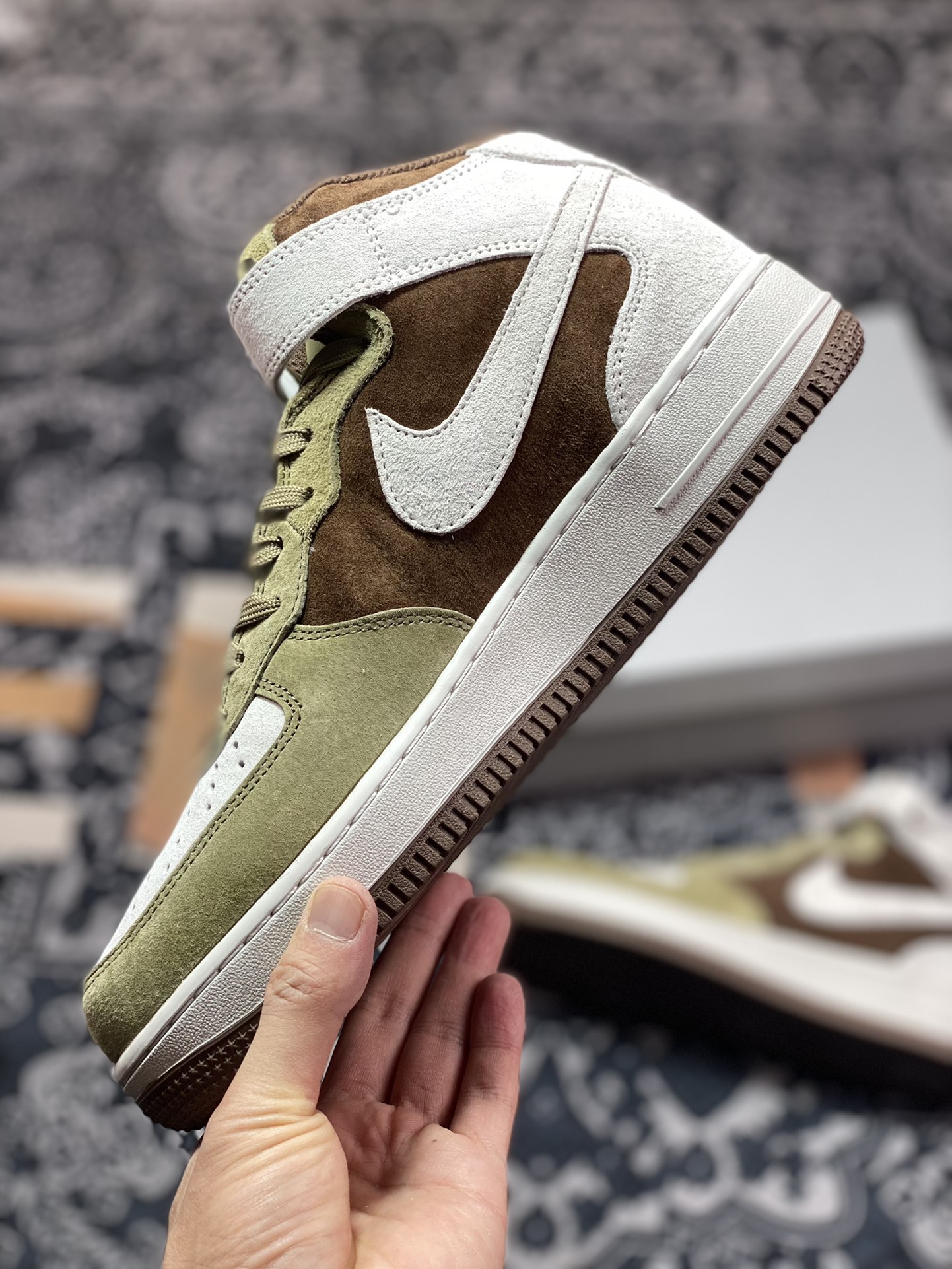 Nike Air Force 1′07 Mid”Olive Green/Brown/Grey” Air Force One HD3053-188