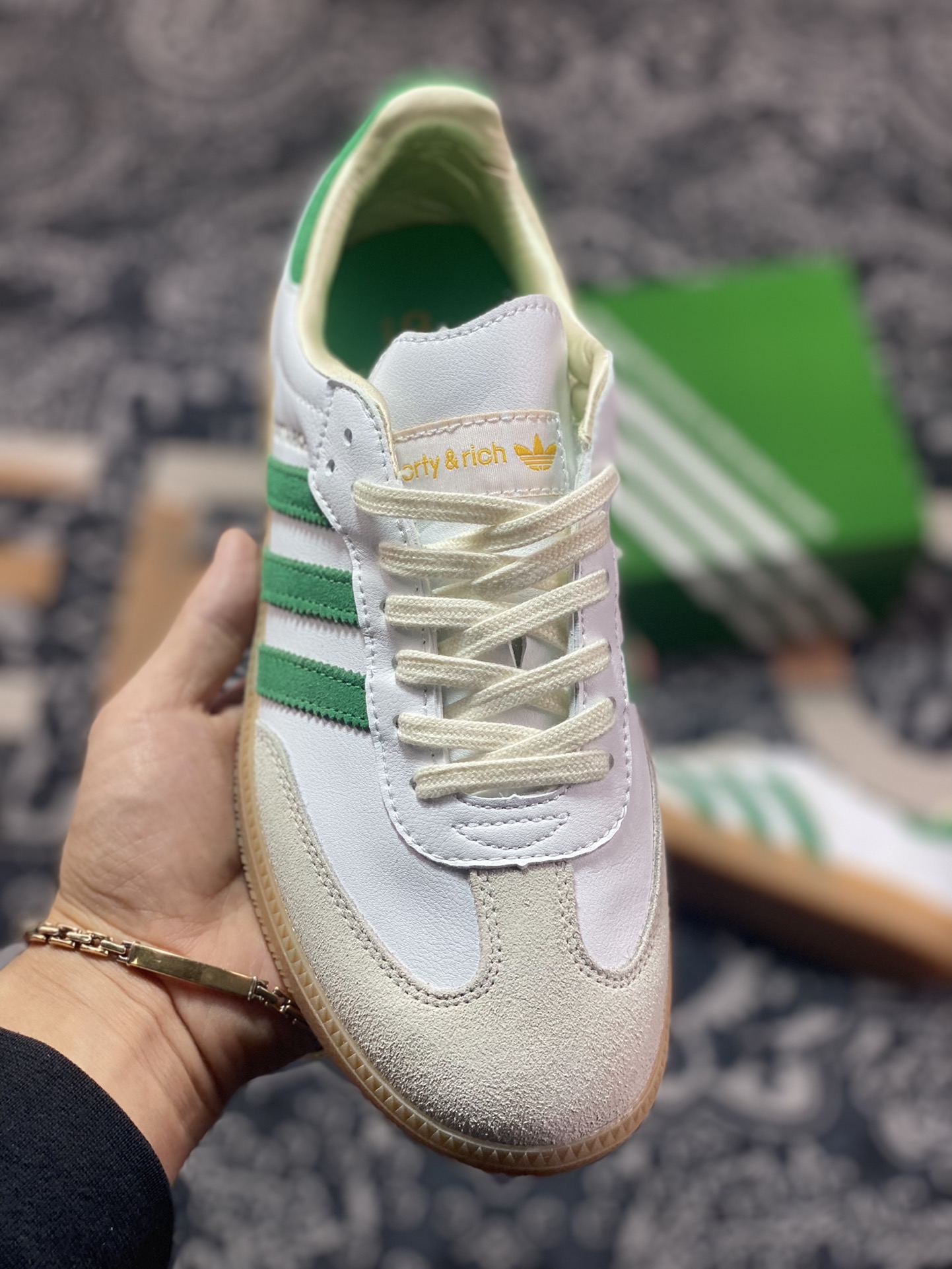 SPORTY & RICh x Adidas Originals Samba