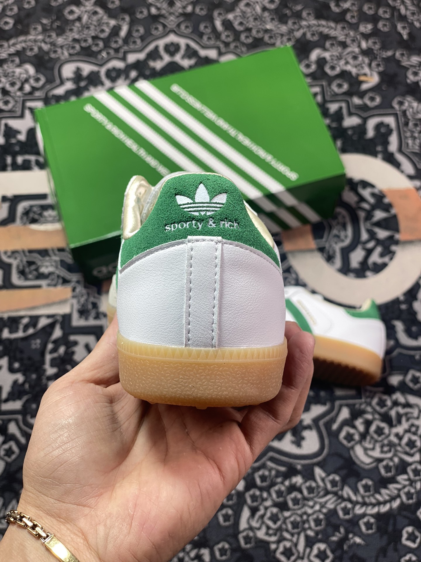 SPORTY & RICh x Adidas Originals Samba