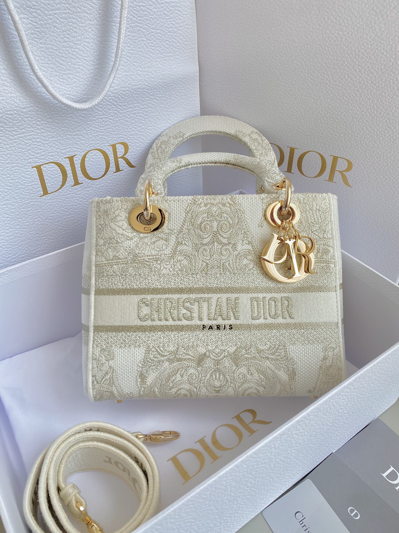 Dior Golden five-pointed star