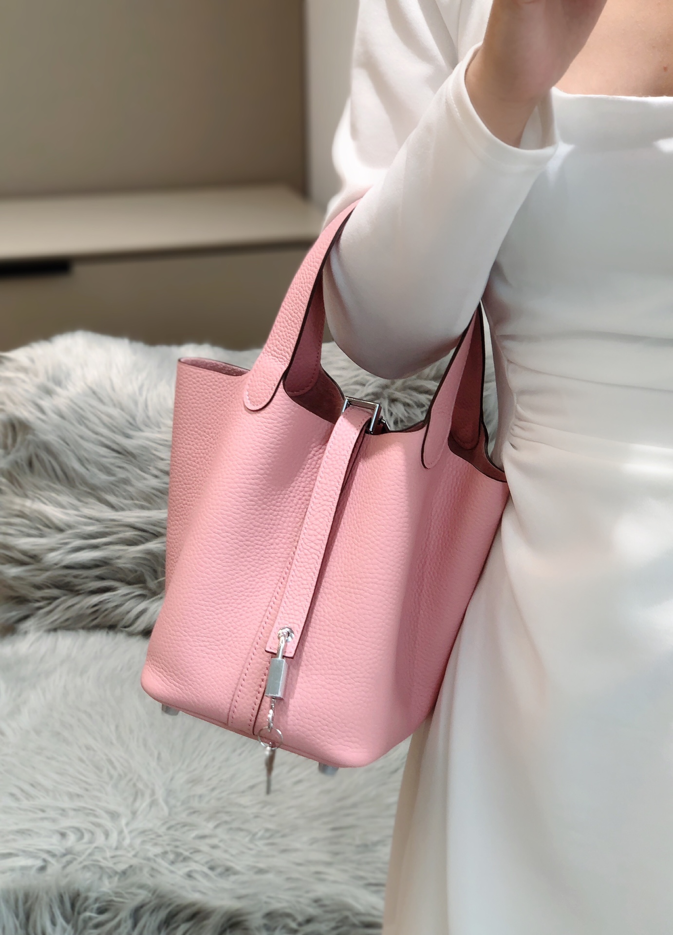 Louis Vuitton Haute Couture Classic Luxury Handbag Shoulder Crossbody 6