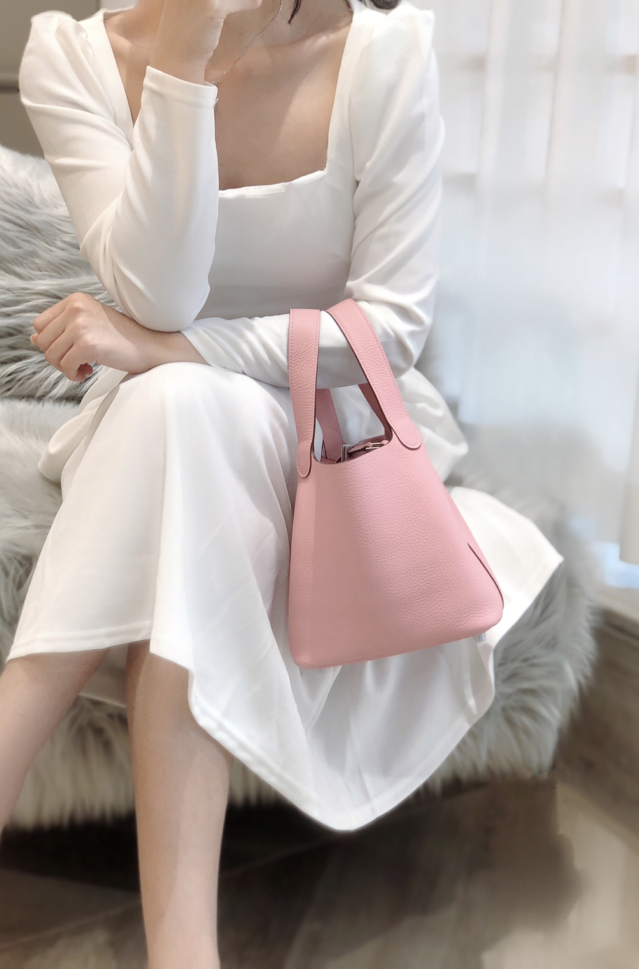 Louis Vuitton Haute Couture Classic Luxury Handbag Shoulder Crossbody 4