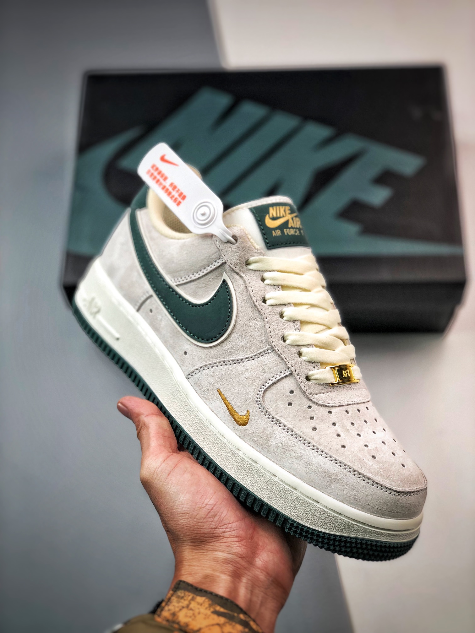 260 Air Force 1 '07 Low 绿金小钩麂皮KK5636-710