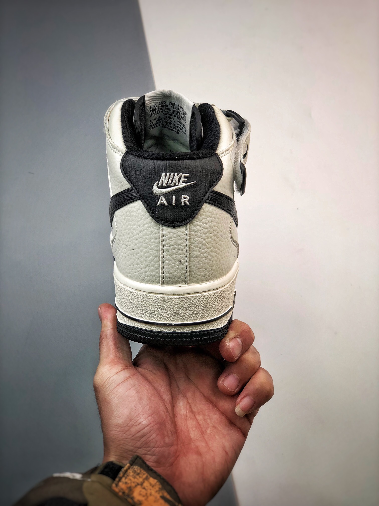 AirForce107Mid白黑签字