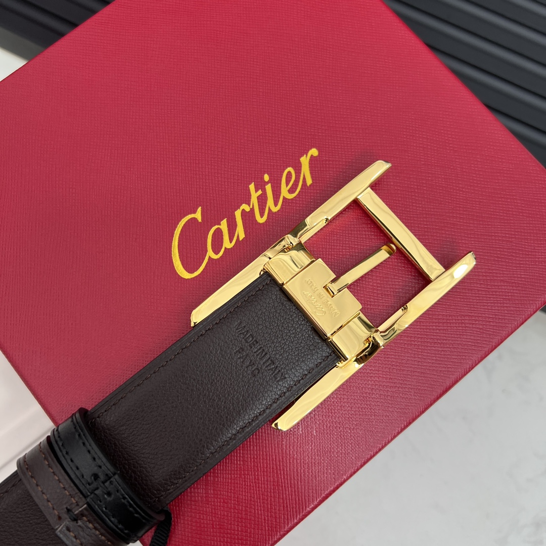 Cartier最新款镀钯饰面针扣式皮带Cartier标志牛皮双面皮带浮雕“Cartier”标志尺寸宽35