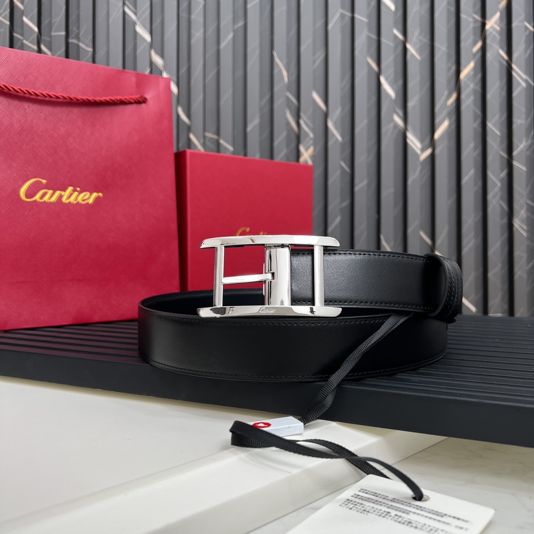 Cartier最新款镀钯饰面针扣式皮带Cartier标志牛皮双面皮带浮雕“Cartier”标志尺寸宽35