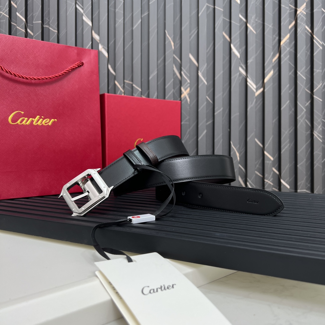 镀钯饰面针扣式皮带Cartier标志黑色与棕色牛皮双面皮带浮雕“Cartier”标志尺寸宽35毫米可调节