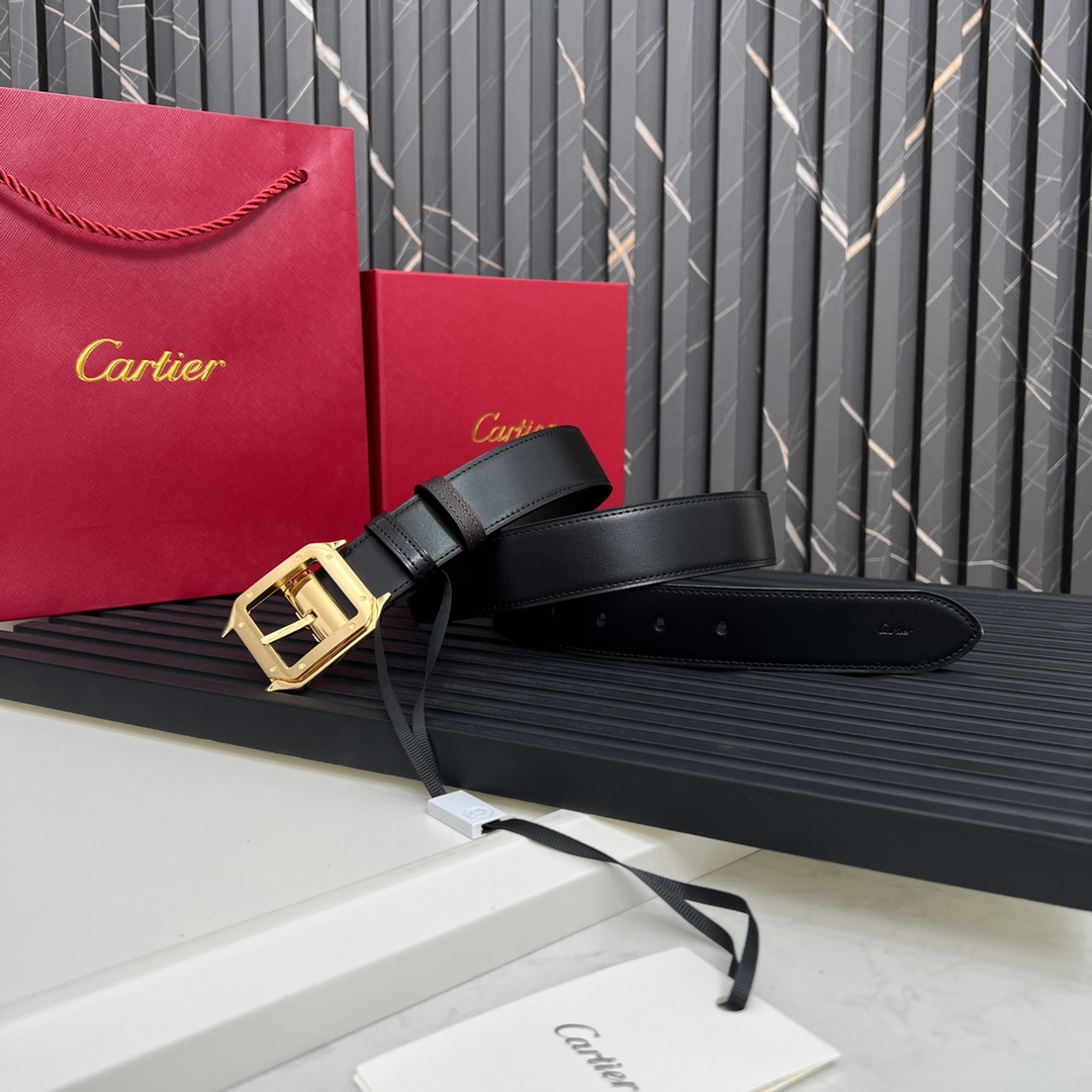 镀钯饰面针扣式皮带Cartier标志黑色与棕色牛皮双面皮带浮雕“Cartier”标志尺寸宽35毫米可调节