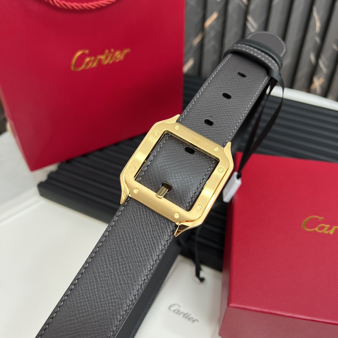 镀钯饰面针扣式皮带Cartier标志黑色与棕色牛皮双面皮带浮雕“Cartier”标志尺寸宽35毫米可调节