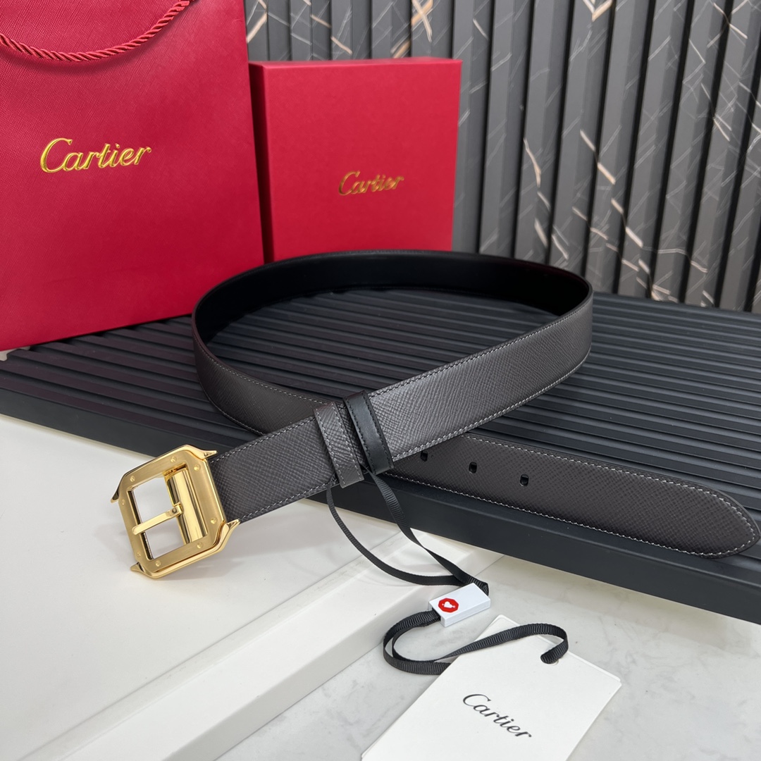 镀钯饰面针扣式皮带Cartier标志黑色与棕色牛皮双面皮带浮雕“Cartier”标志尺寸宽35毫米可调节