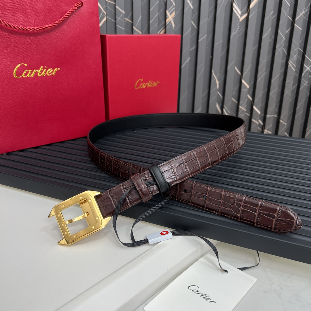 镀钯饰面针扣式皮带Cartier标志黑色与棕色牛皮双面皮带浮雕“Cartier”标志尺寸宽30毫米可调节