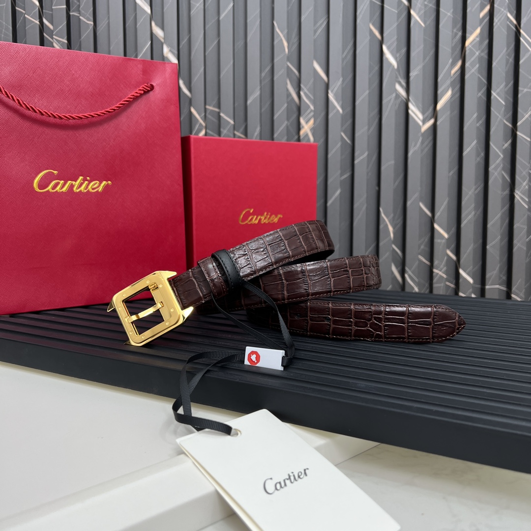 镀钯饰面针扣式皮带Cartier标志黑色与棕色牛皮双面皮带浮雕“Cartier”标志尺寸宽30毫米可调节